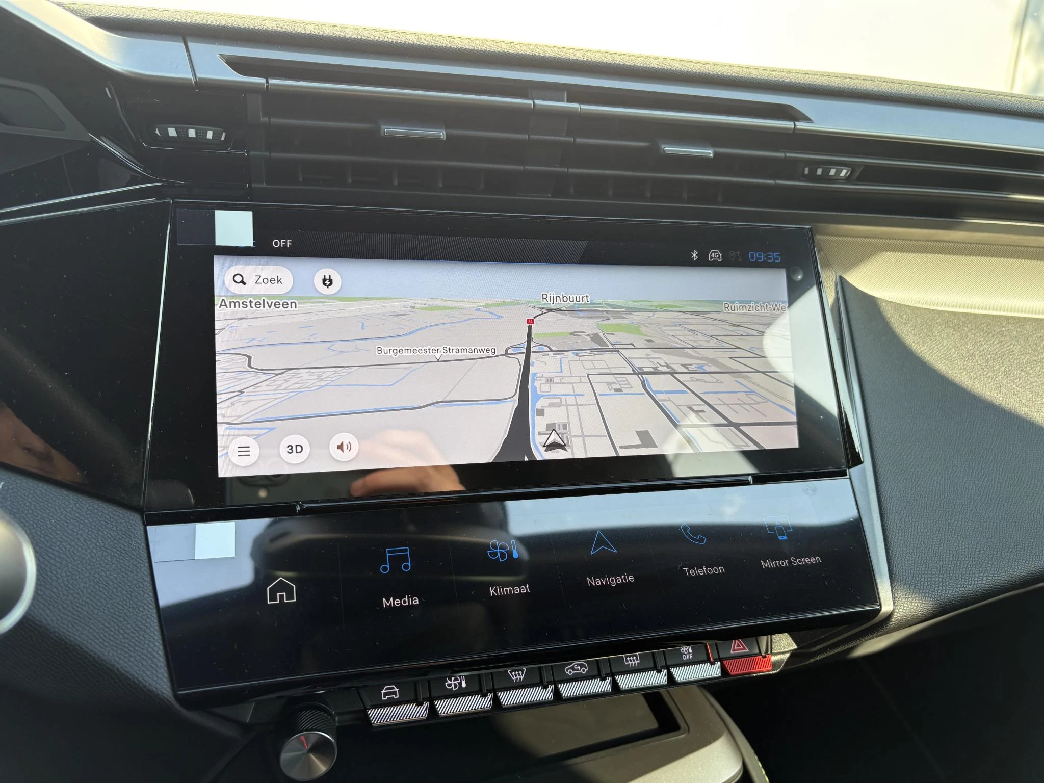 Peugeot-408-image-19