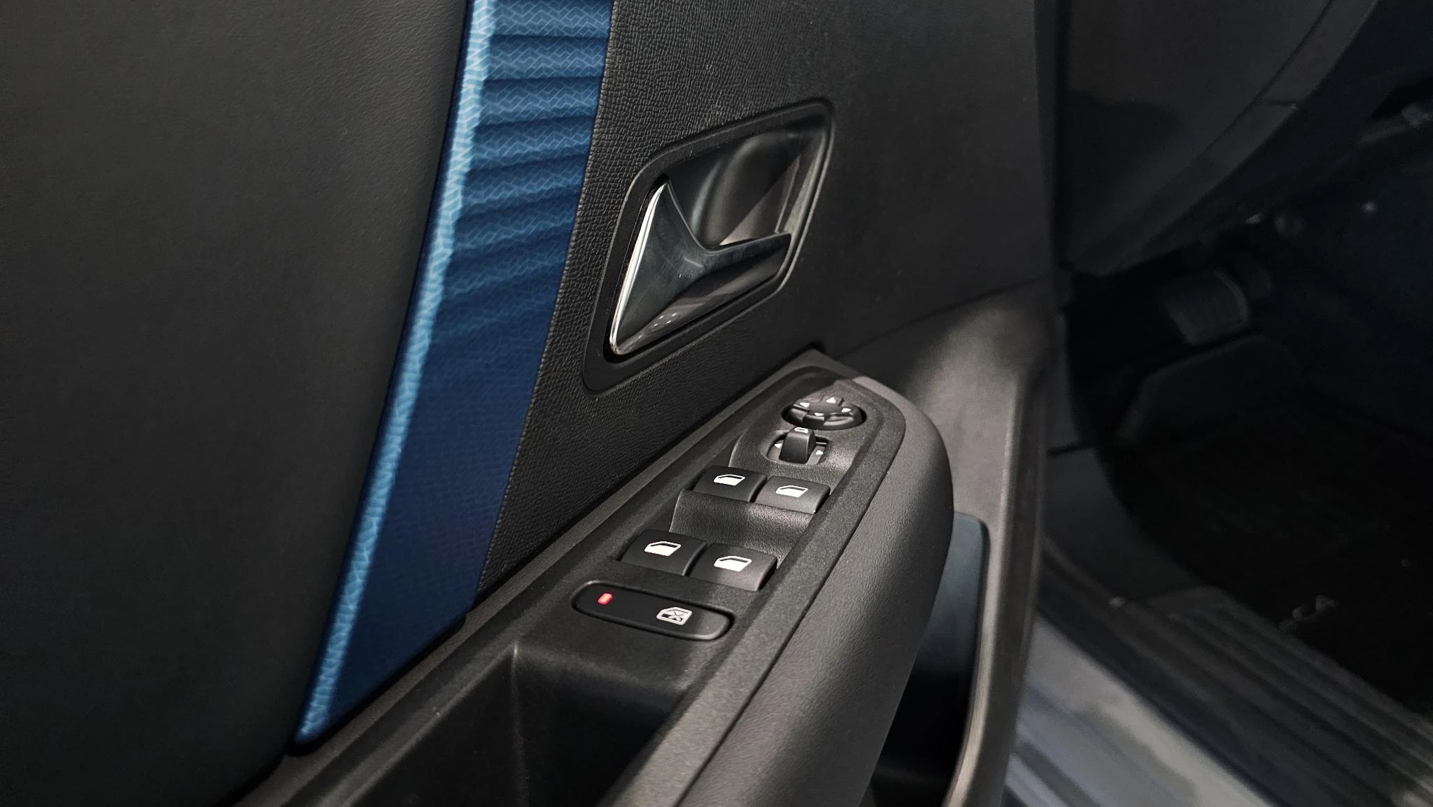 Citroën-ë-C4-image-12