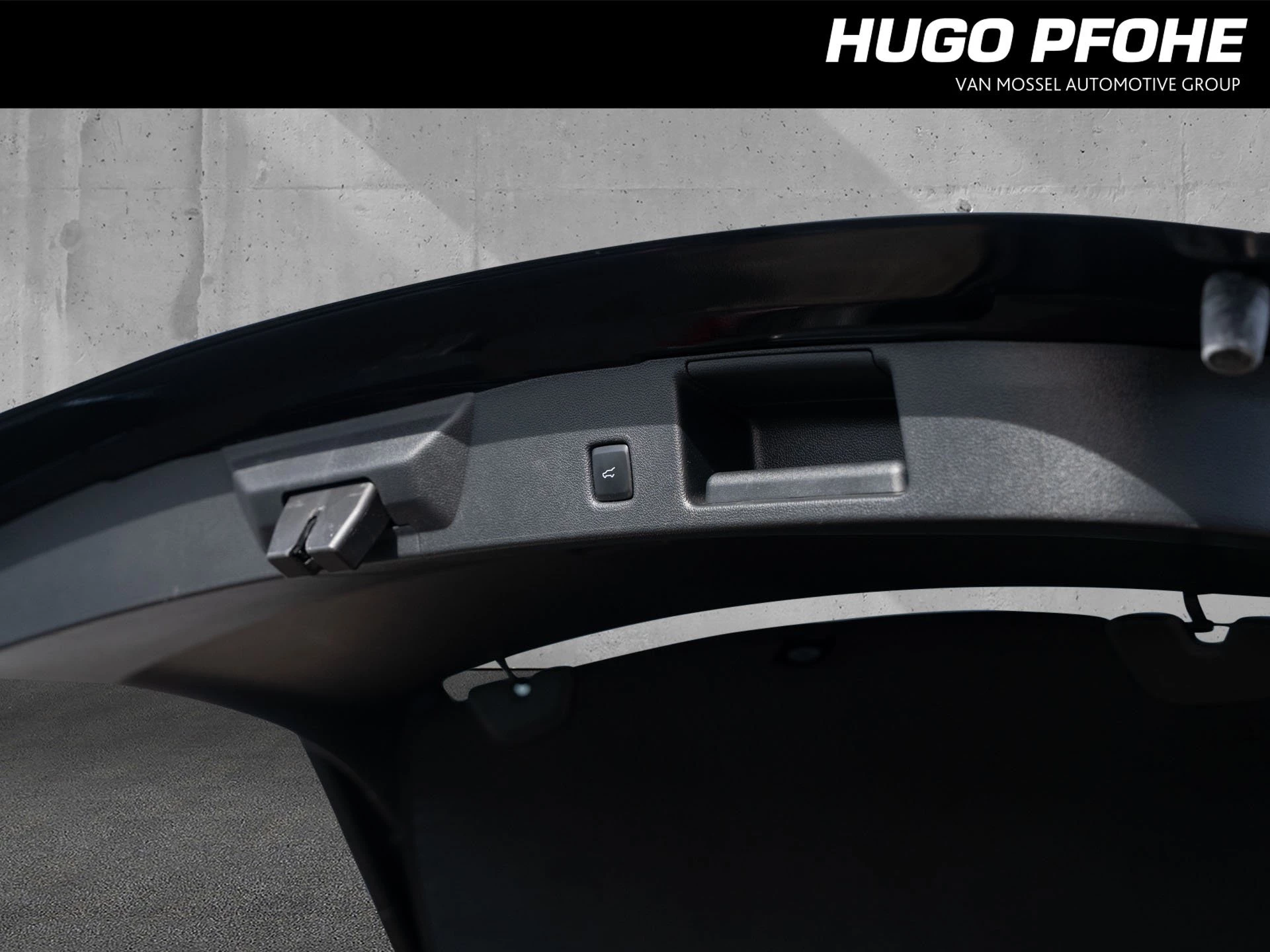 Ford Kuga ST-Line X*PANO*AHK*LED-MATRIX*360GRAD*ACC*NAVI*SOUND-SYS.