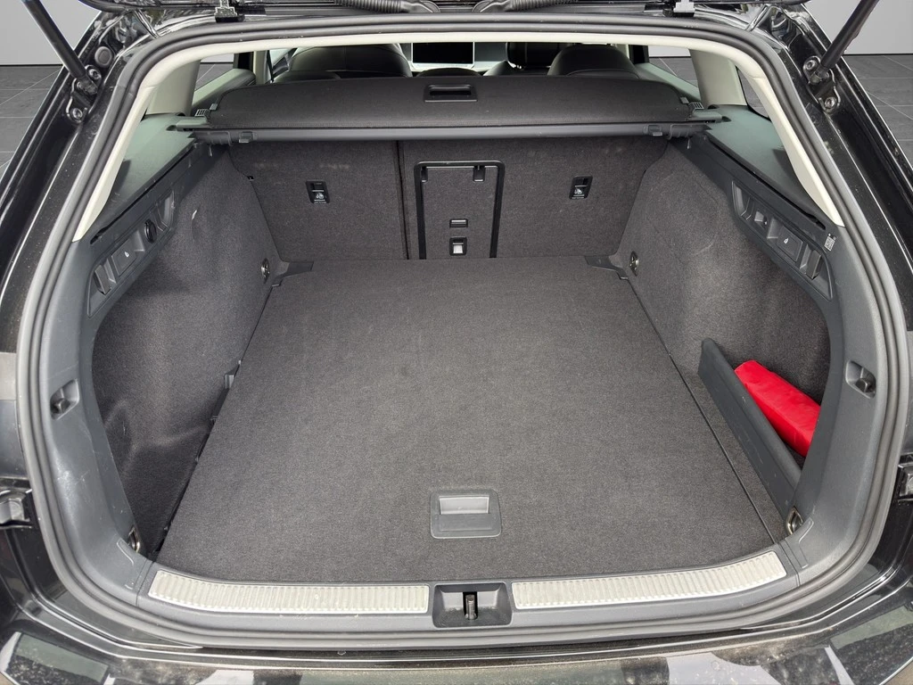 Volkswagen-Passat-image-17