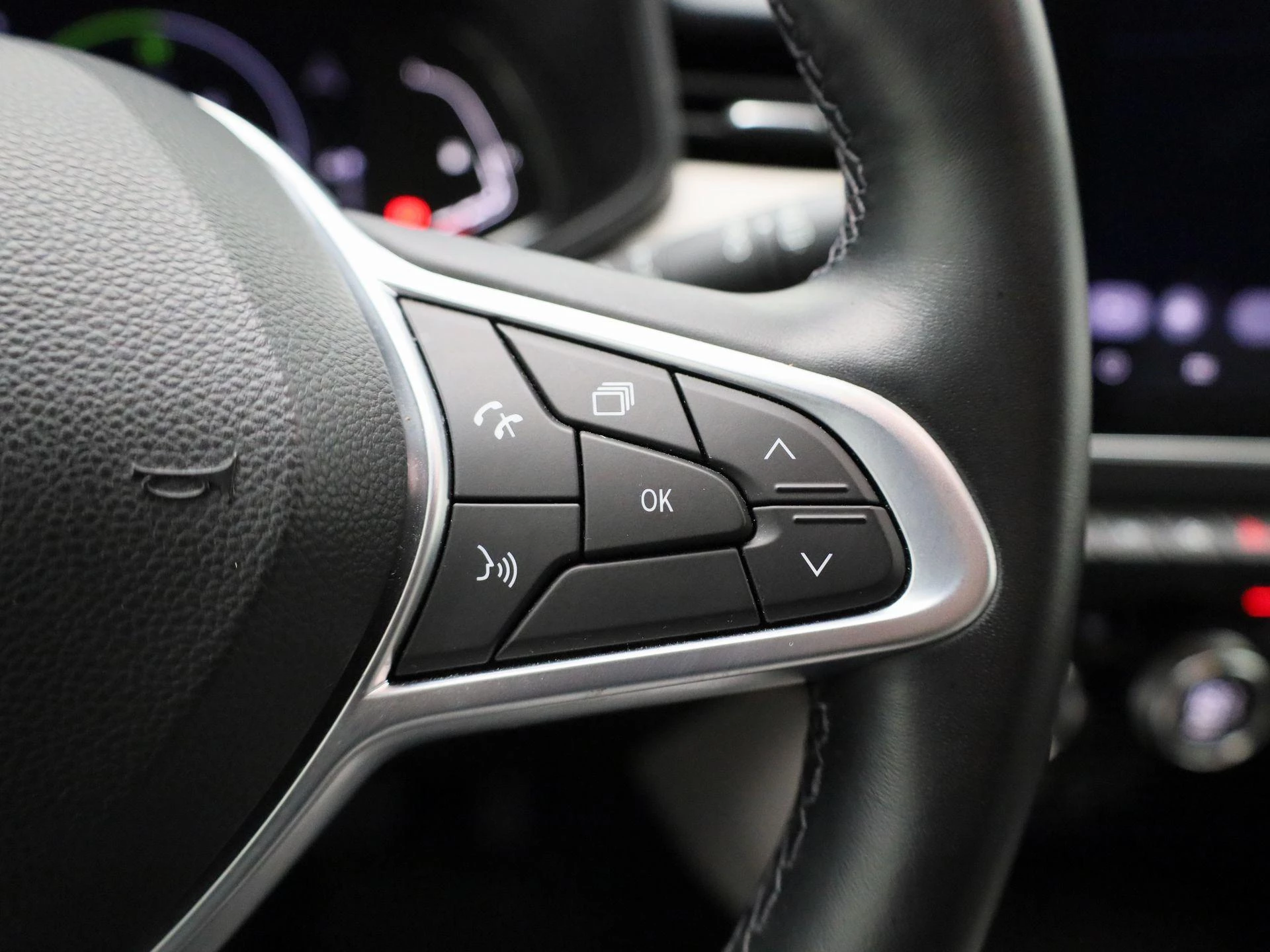 Renault-Clio-image-15