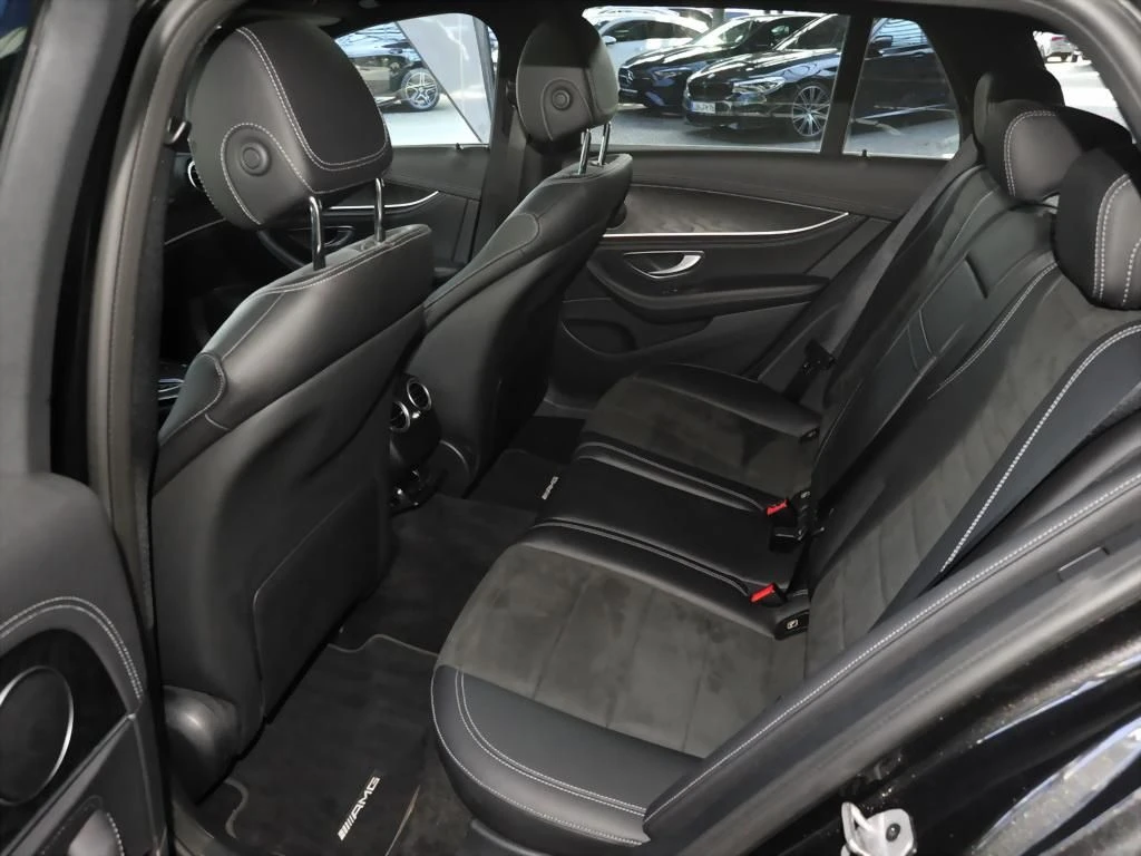 Mercedes-Benz-E-Klasse 220 d-image-13