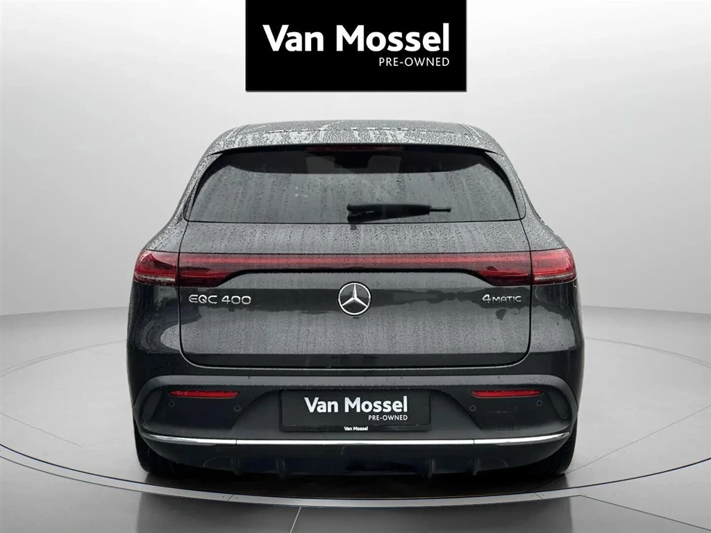 Mercedes-Benz-EQC-image-5
