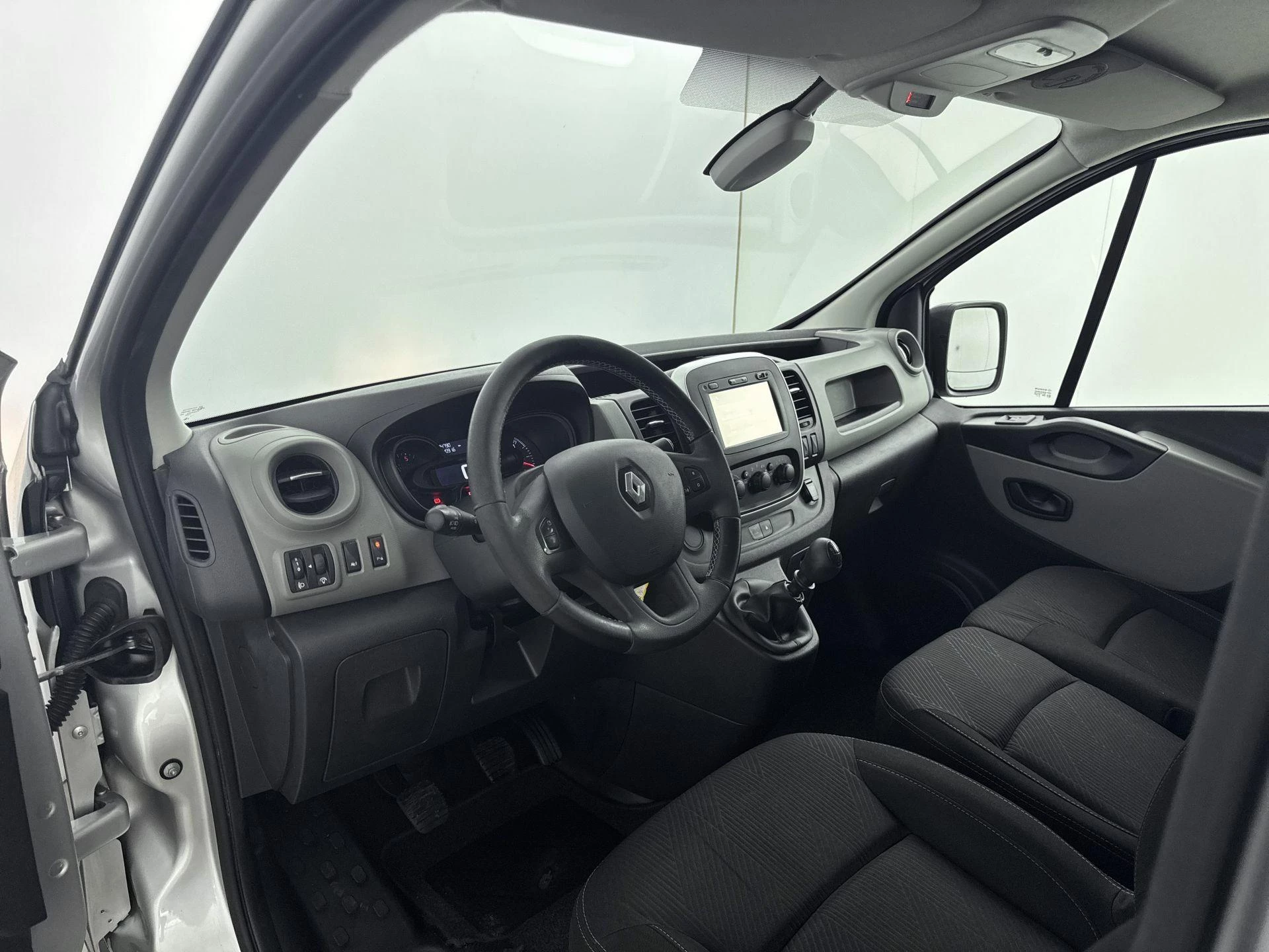 Renault Trafic 1.6 dCi 120 Pk T29 L2H1 Luxe