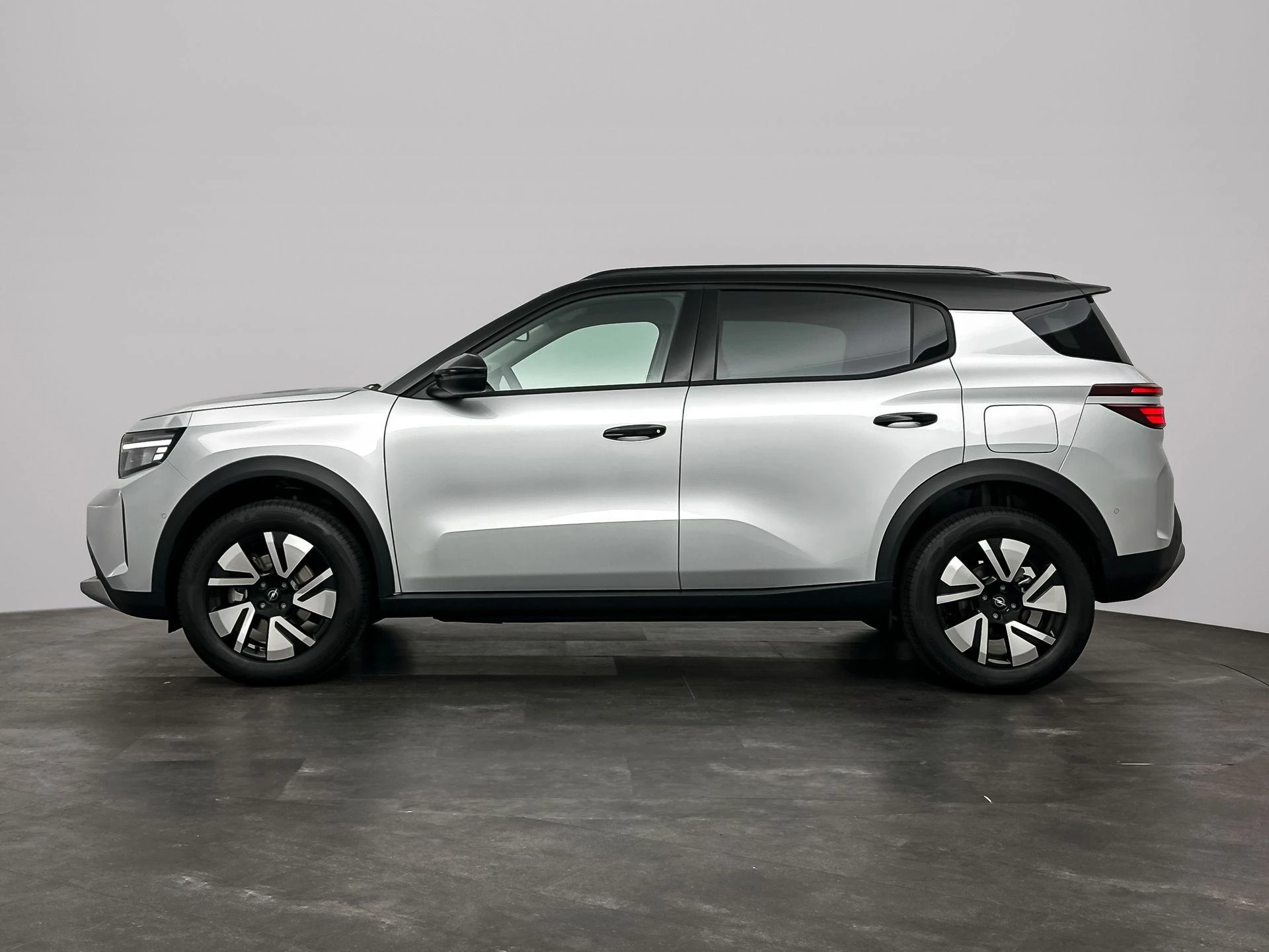 Opel-Frontera-image-8