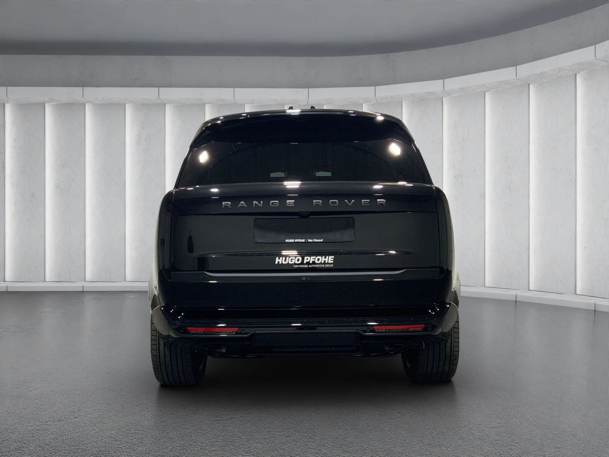 Land Rover-Range Rover-image-2