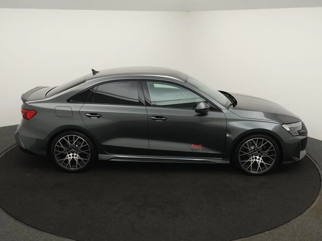 Audi-RS3-image-8