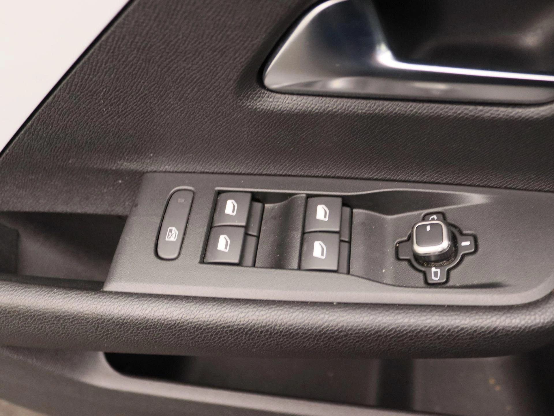 Opel-Astra-image-18