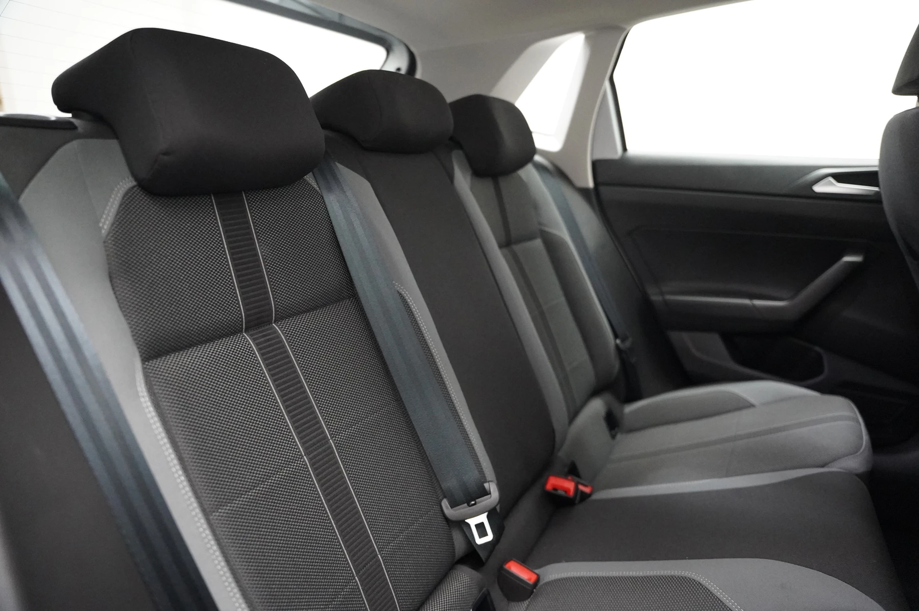 Volkswagen-Polo-image-11