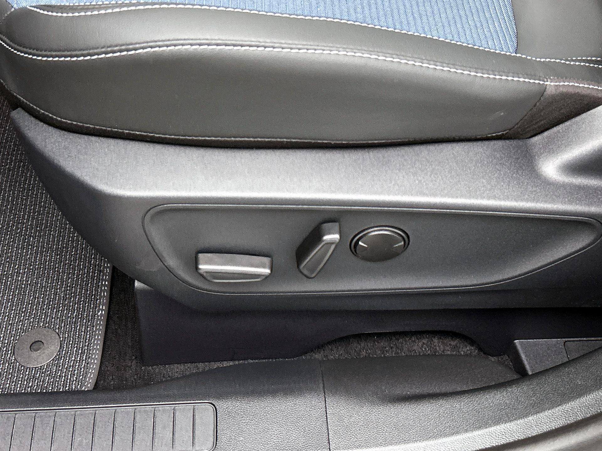 Ford-Kuga-image-24