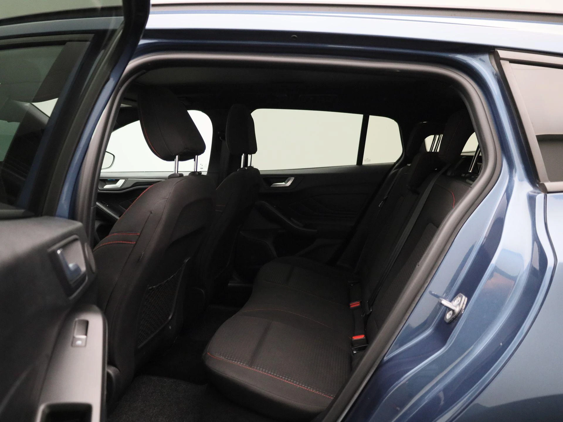 Ford Focus Wagon 1.0 EcoBoost Hybrid ST Line X