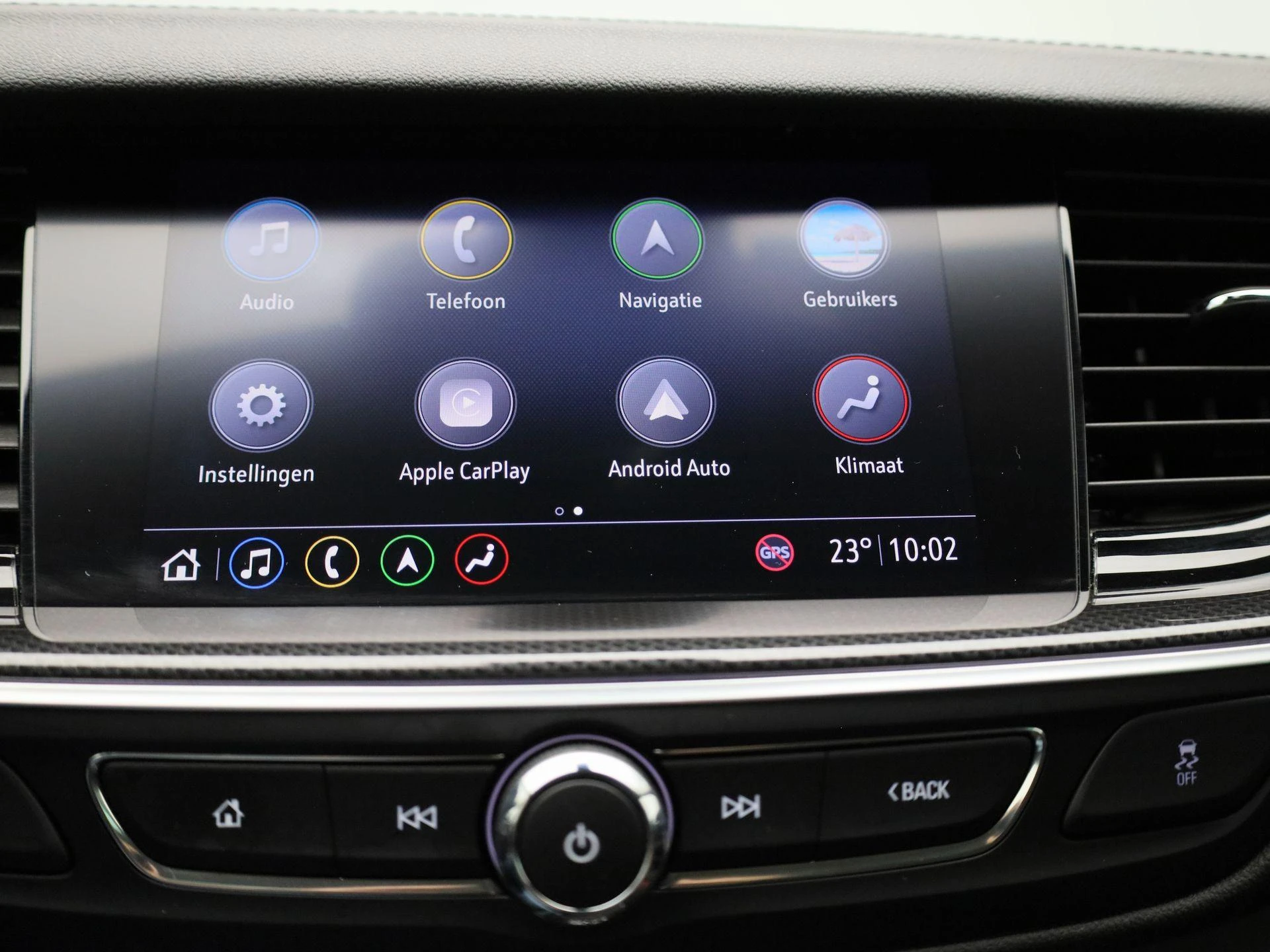 Opel-Insignia-image-14
