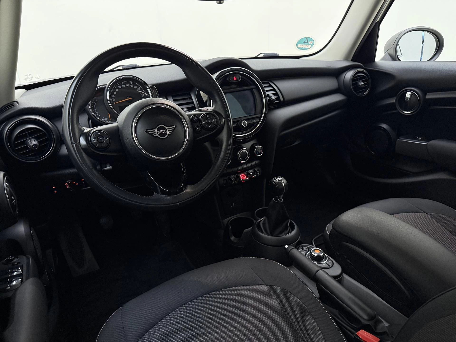 MINI 5-deurs 1.5 One Business Edition