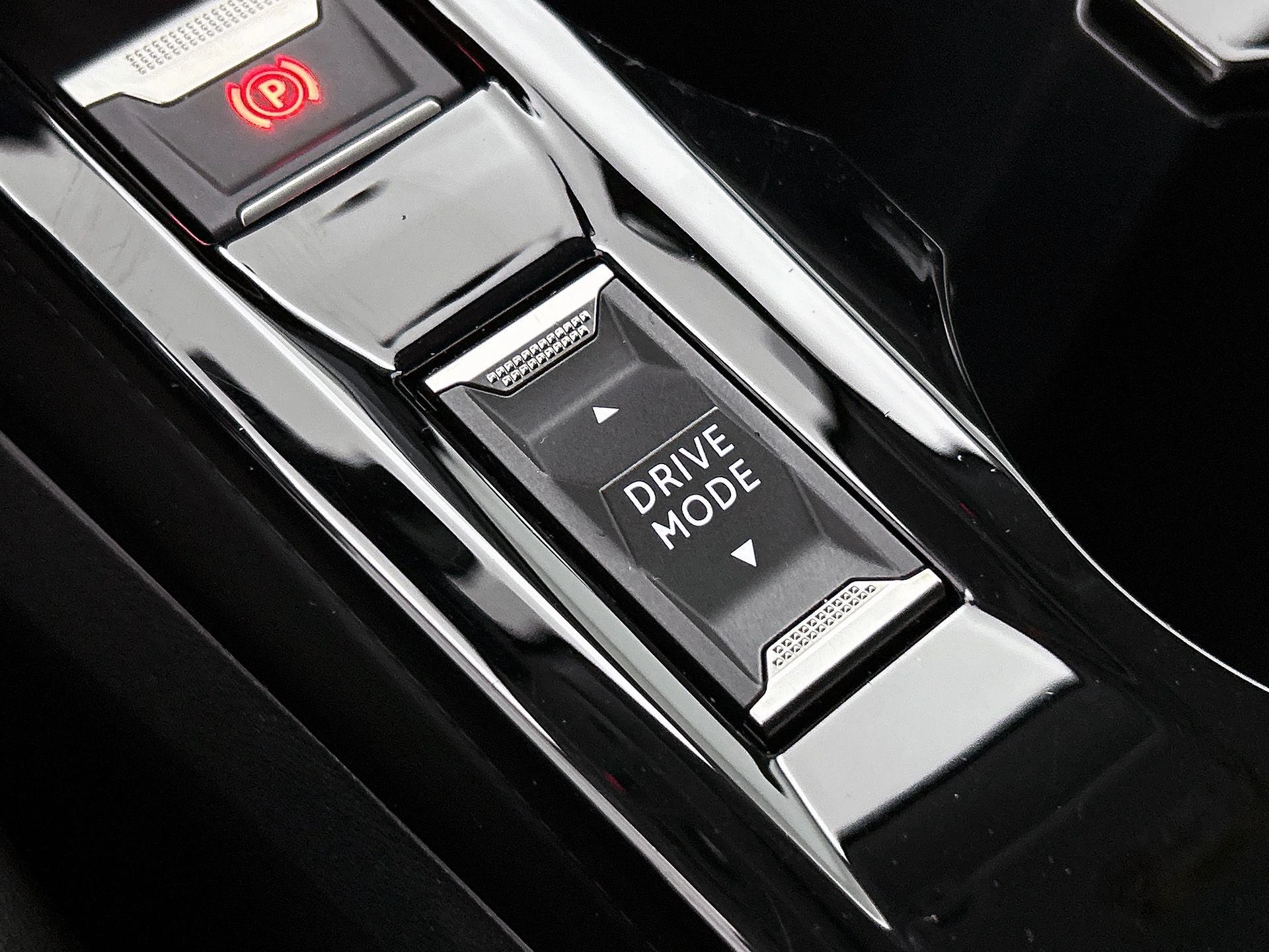 Peugeot e-208 EV Allure 50 kWh