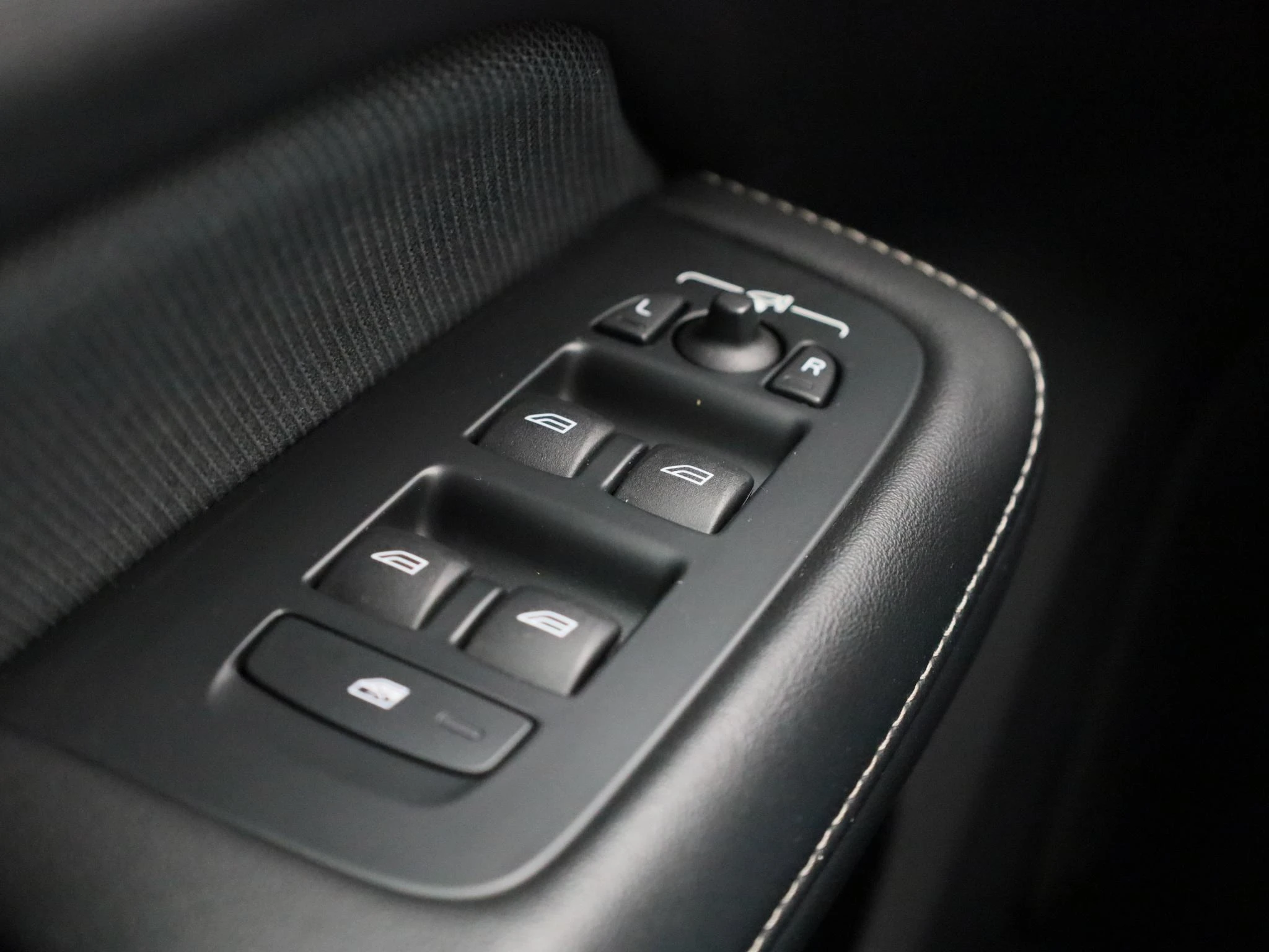 Volvo-V60-image-31