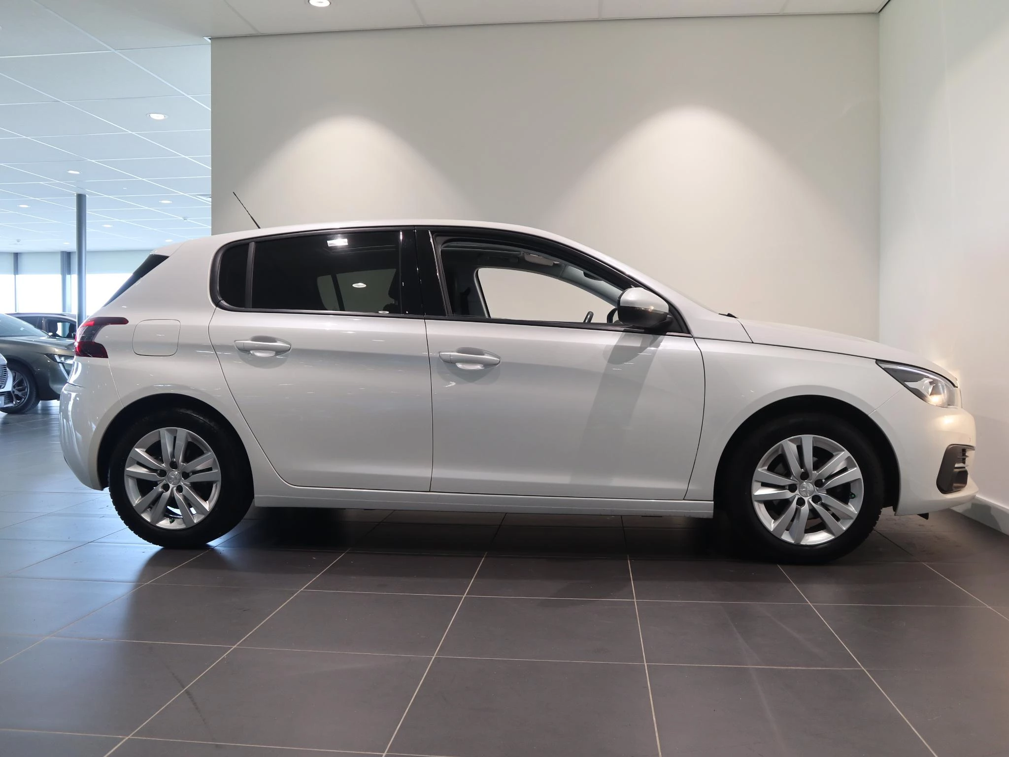 Peugeot 308 Blue Lease Executive