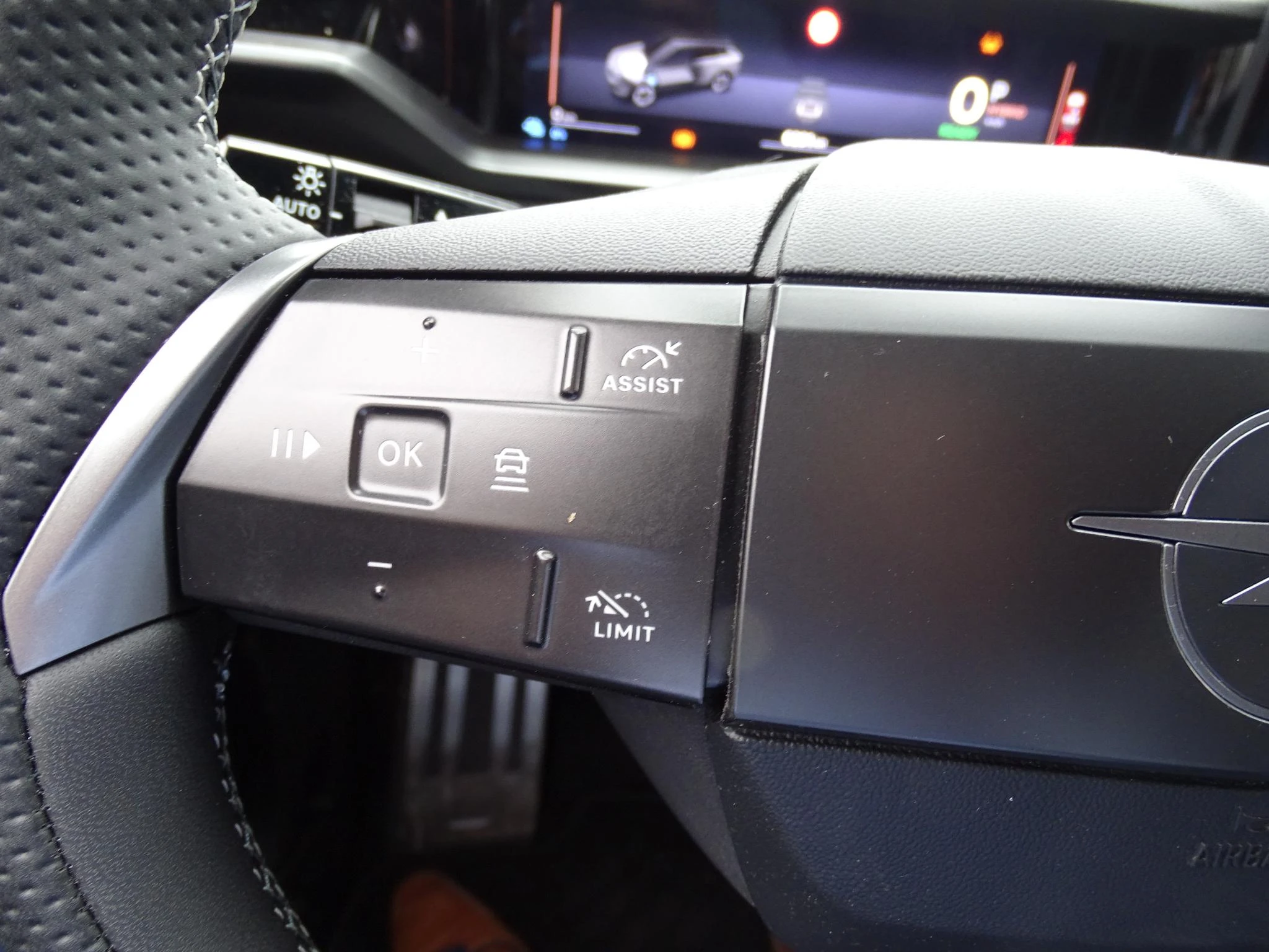 Opel-Grandland-image-28