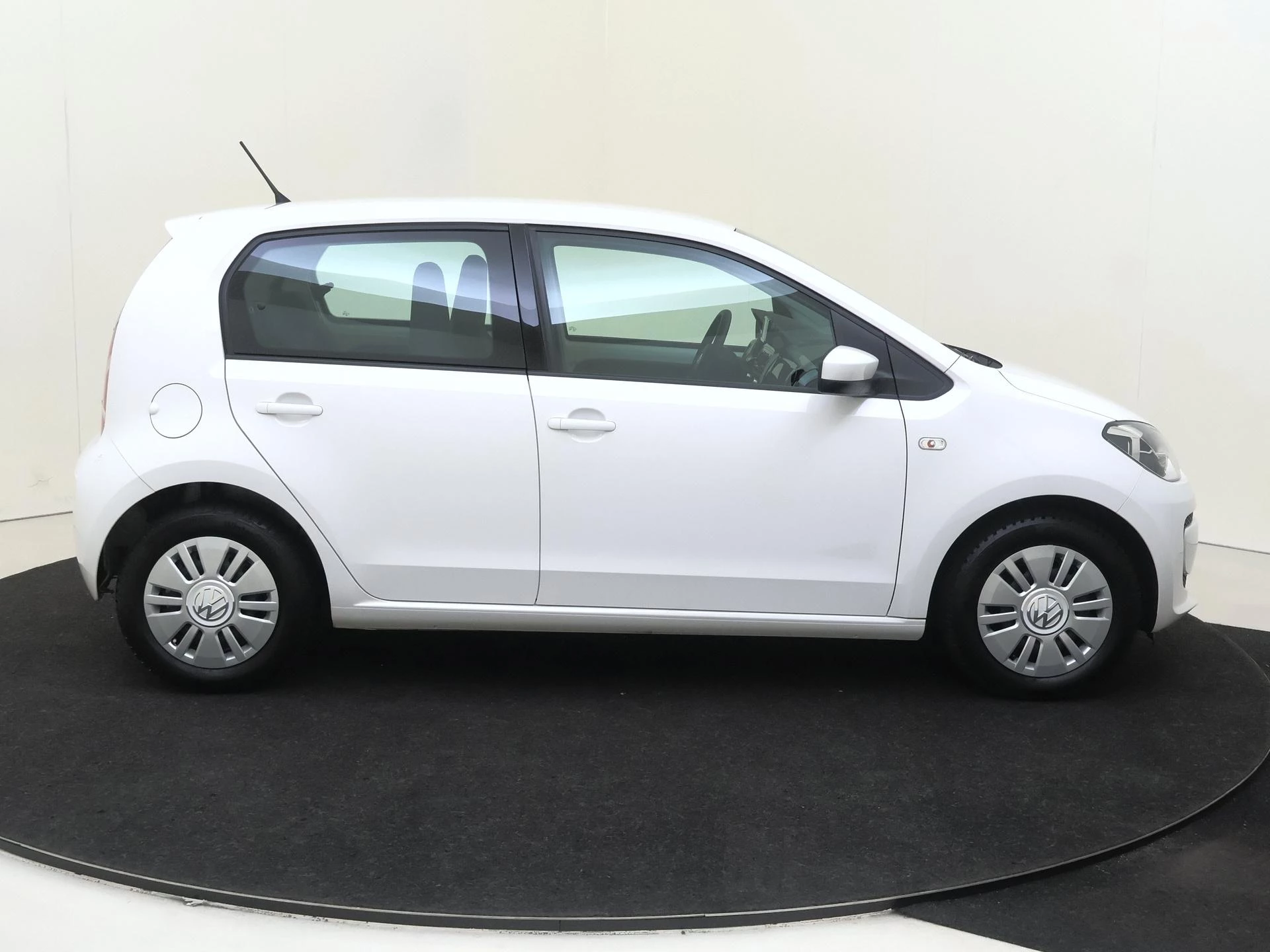 Volkswagen up! 1.0 move up! BlueMotion