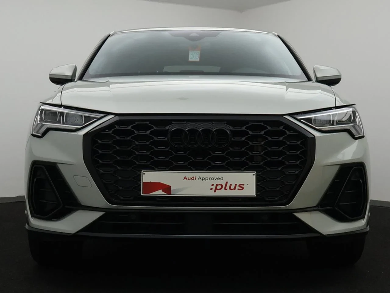 Audi-Q3-image-12