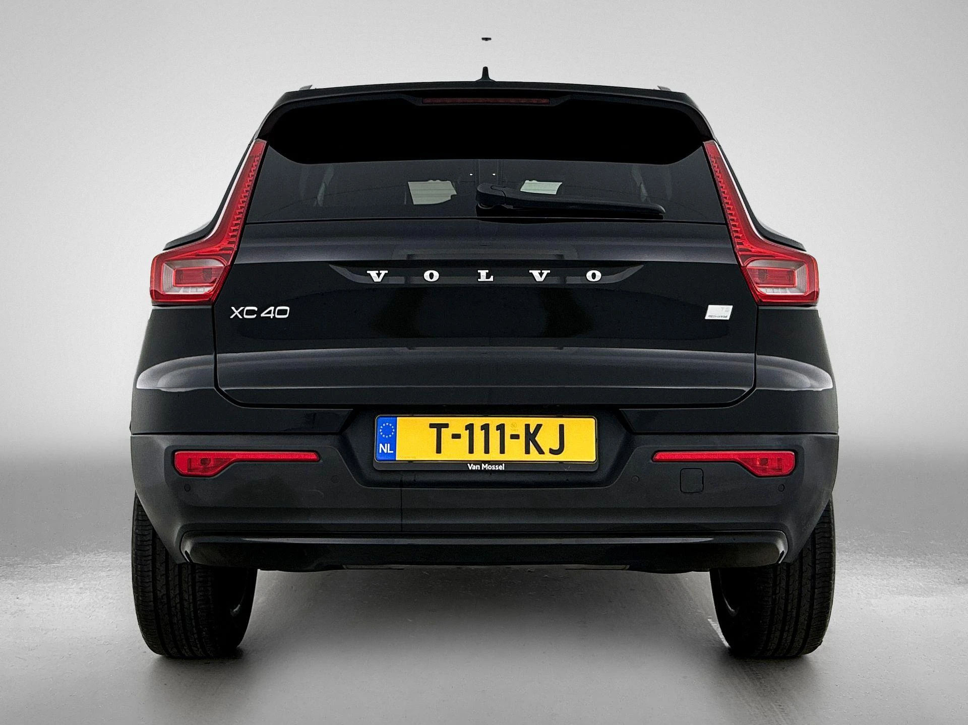 Volvo-XC40-image-2
