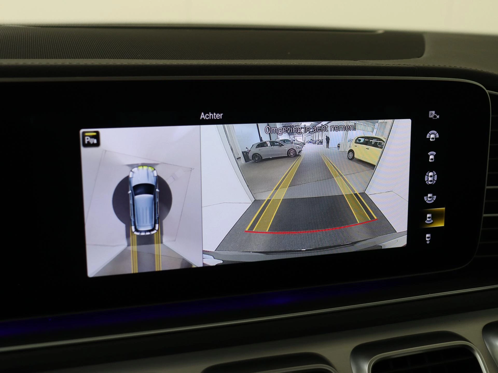 Mercedes-Benz-GLE-image-18