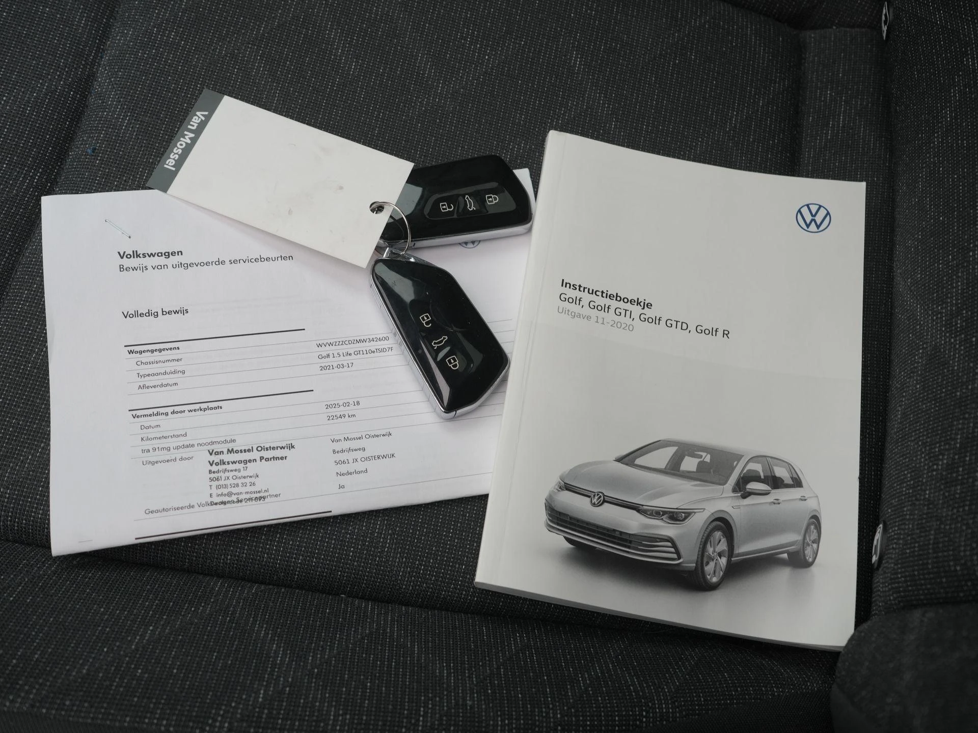 Volkswagen-Golf-image-35
