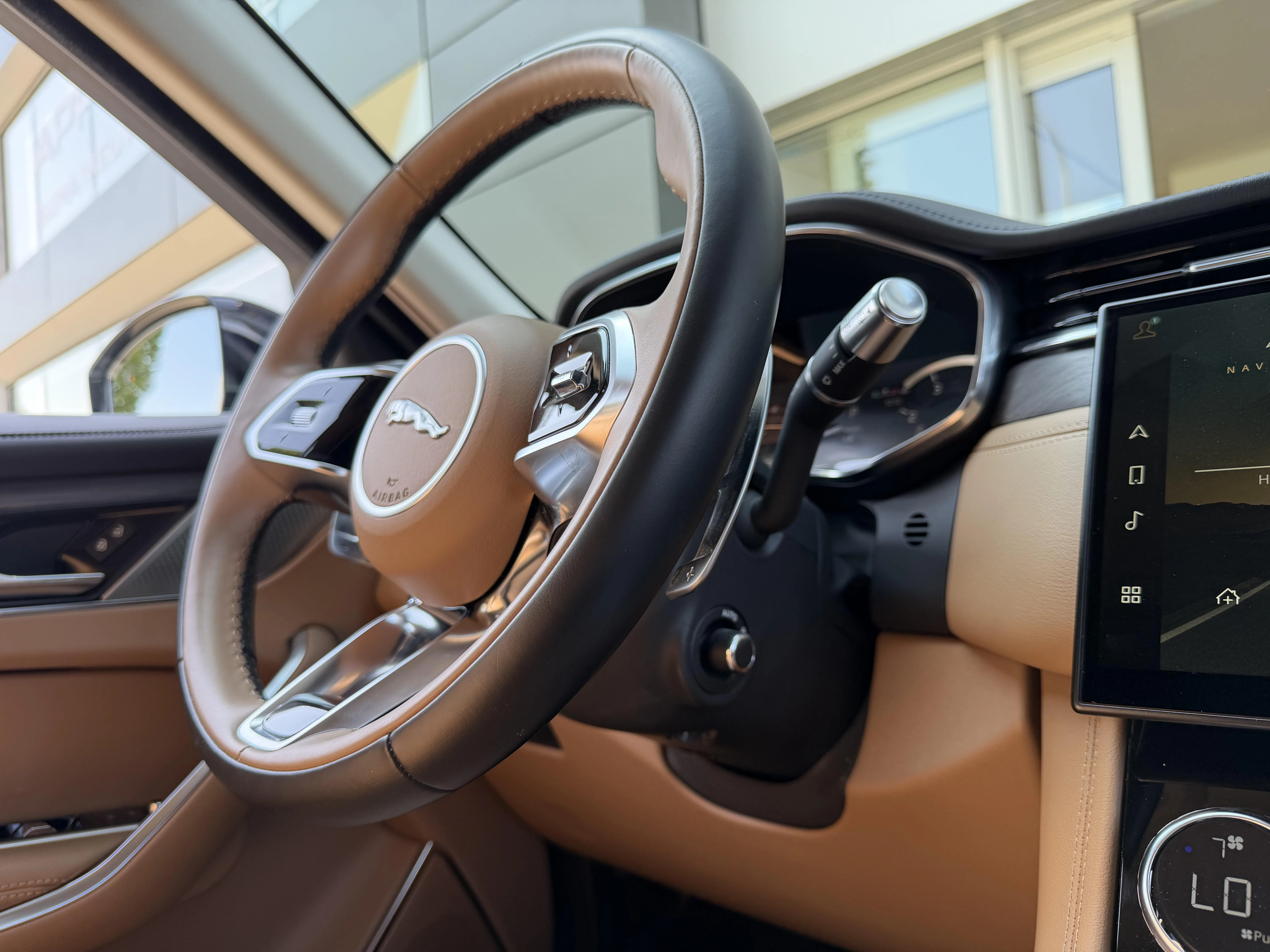 Jaguar F-PACE P250 SE AWD Auto. 22MY