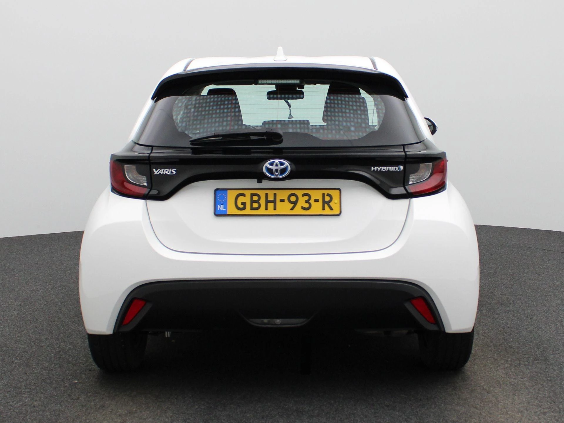 Toyota-Yaris-image-4