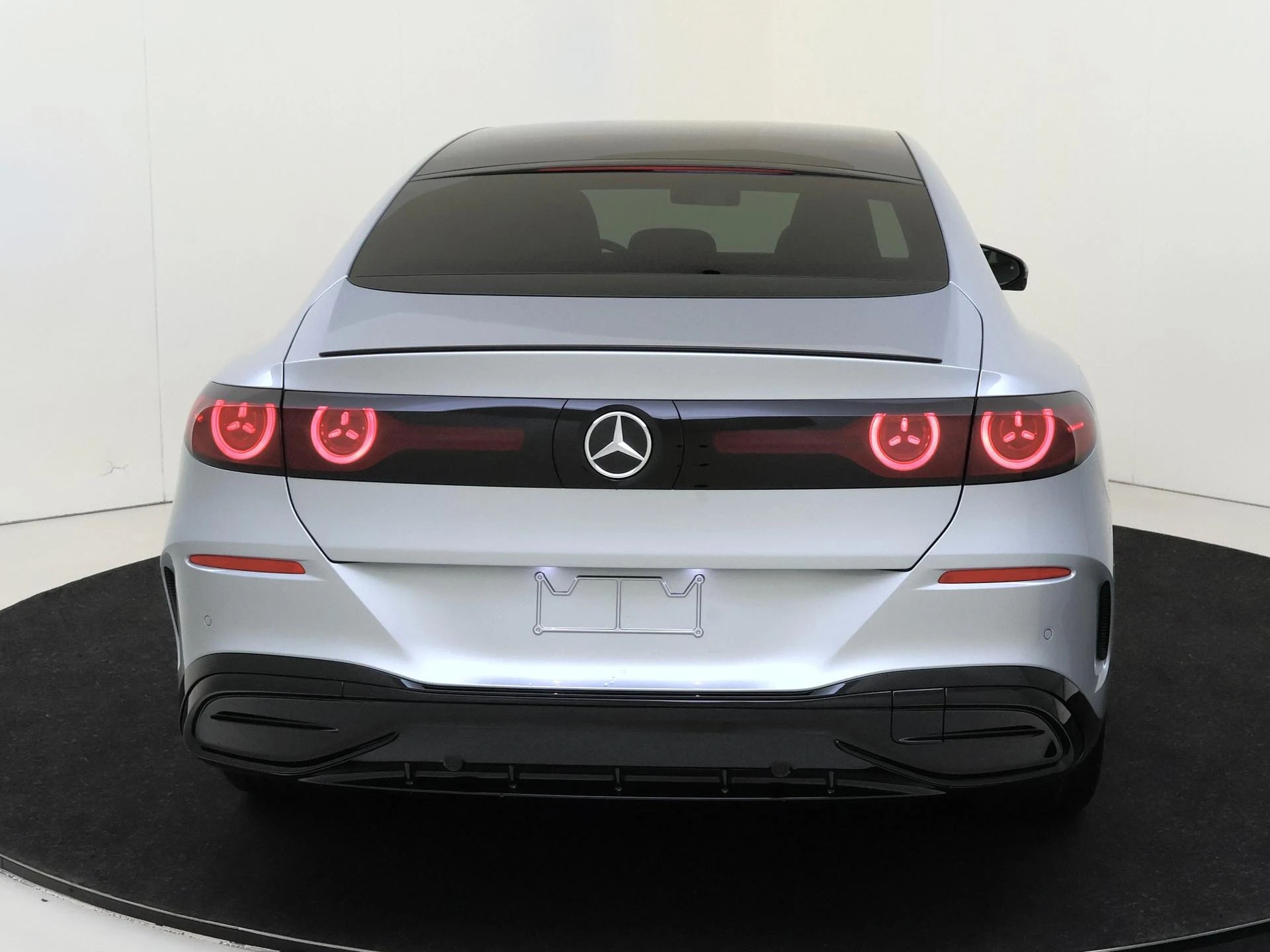 Mercedes-Benz-C-Klasse-image-6