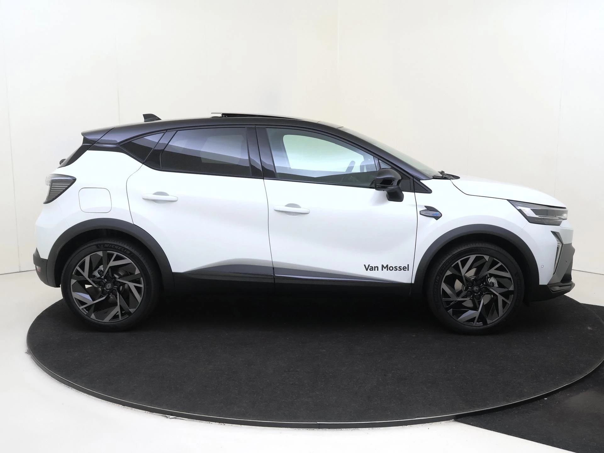 Renault Captur 1.8 E-Tech full hybrid 160Pk esprit Alpine