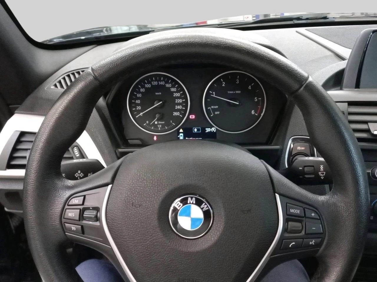BMW-Série 1-image-9