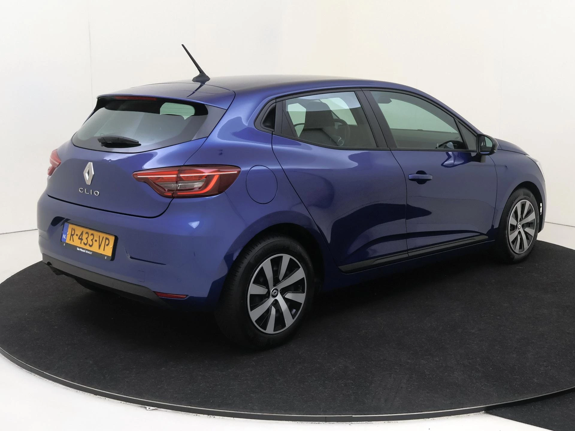 Renault-Clio-image-7