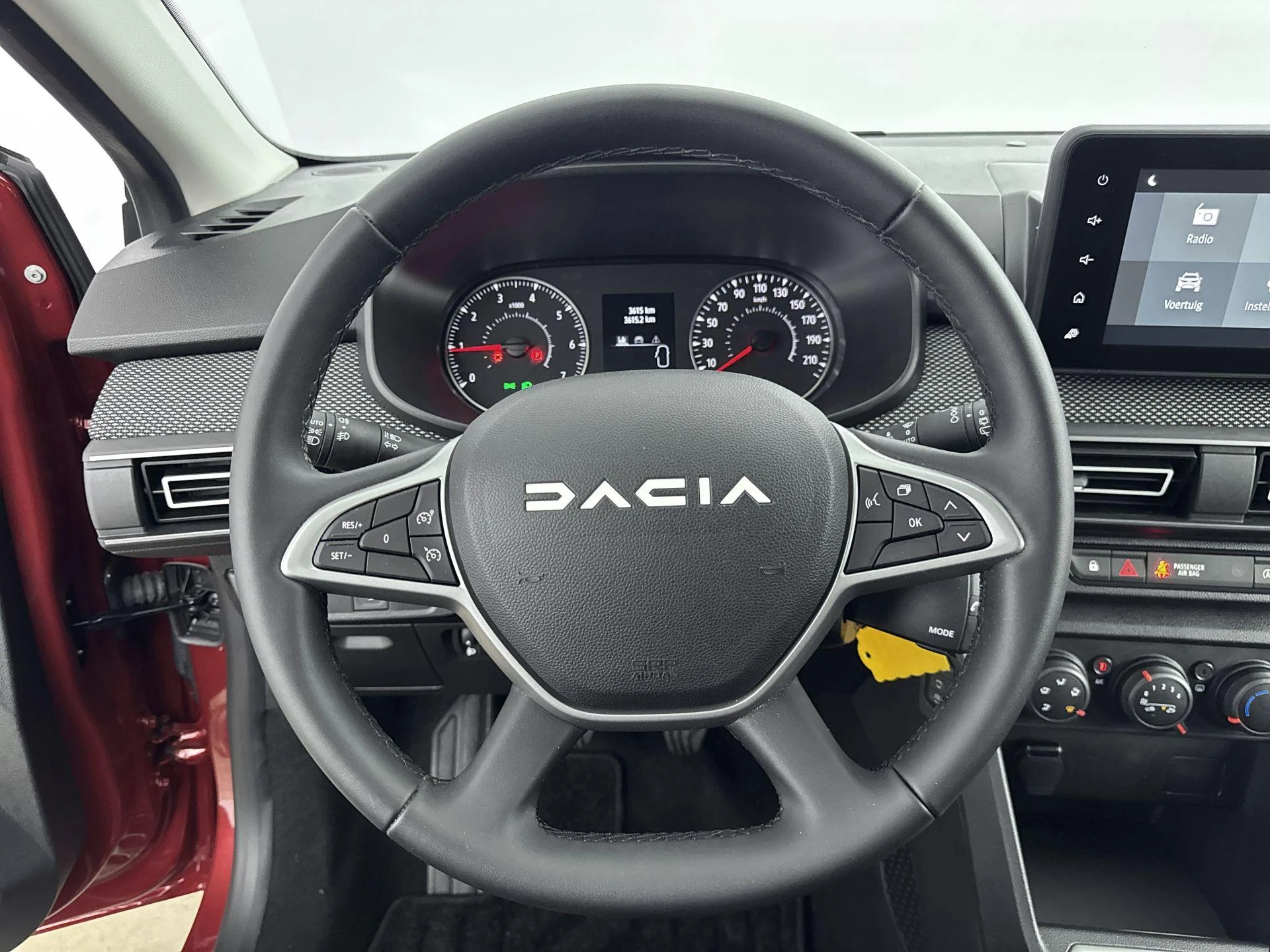 Dacia-Sandero-image-13