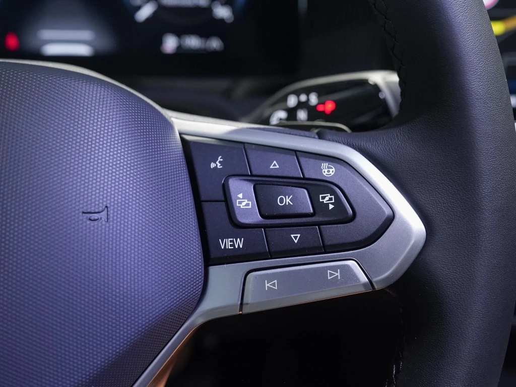 Volkswagen-Passat-image-16