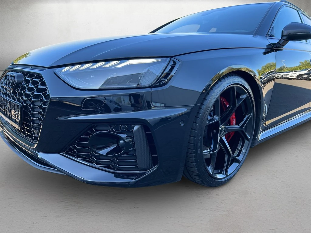 Audi-RS4-image-3