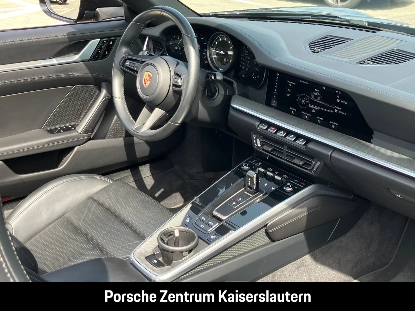 Porsche 911 992 Carrera 4 Cabrio Sportabgas BOSE 21-Zoll carrera