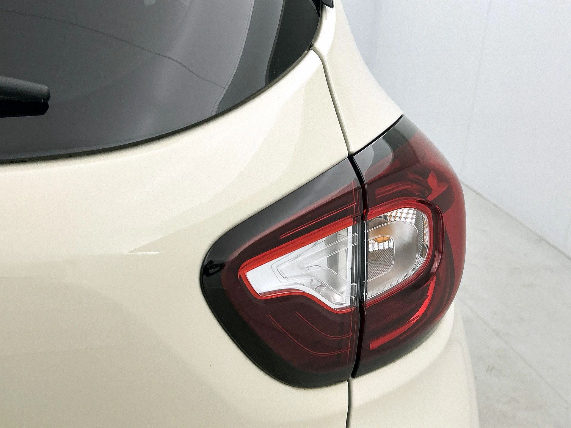 Renault-Captur-image-12
