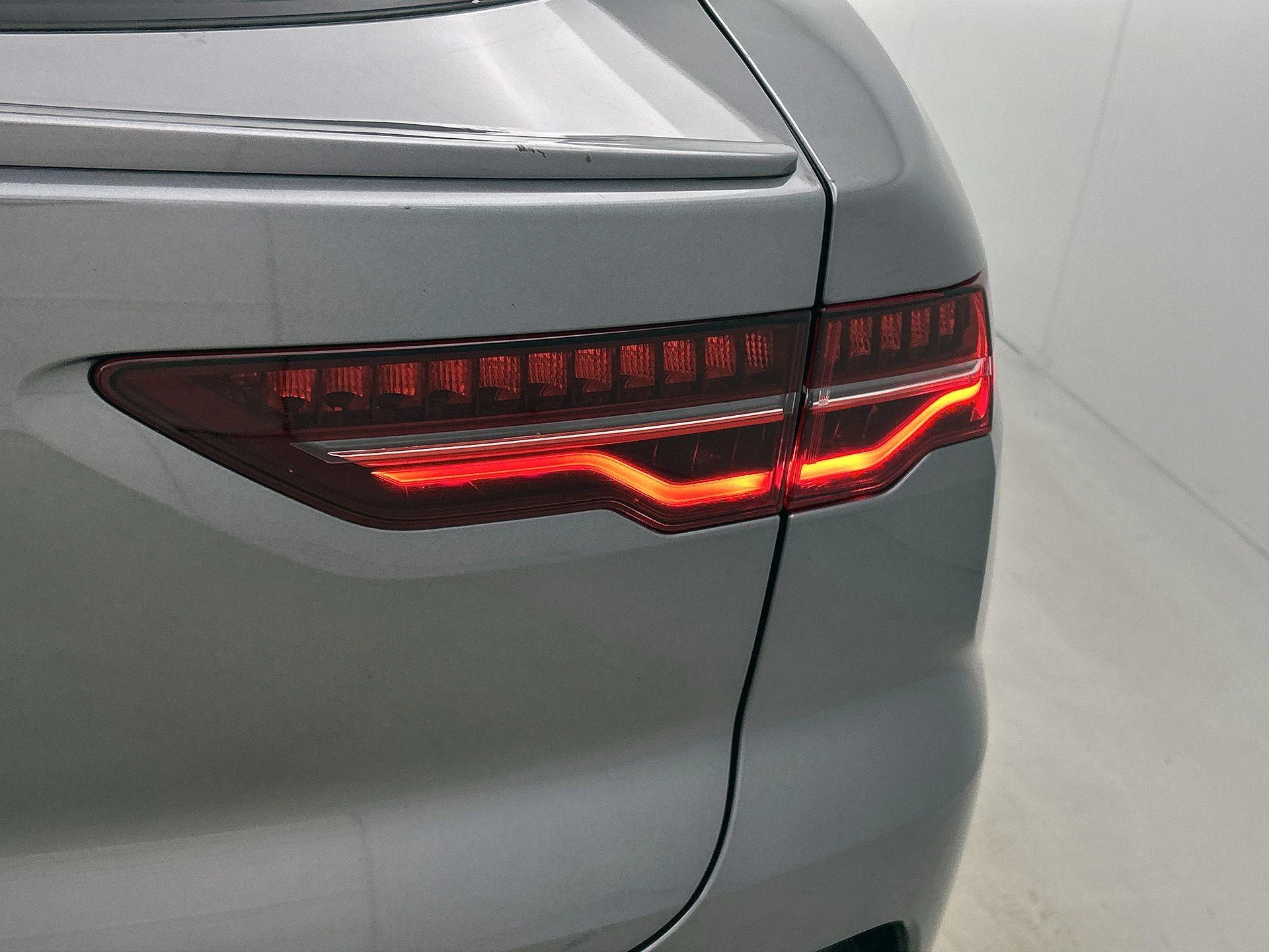 Jaguar-I-PACE-image-13