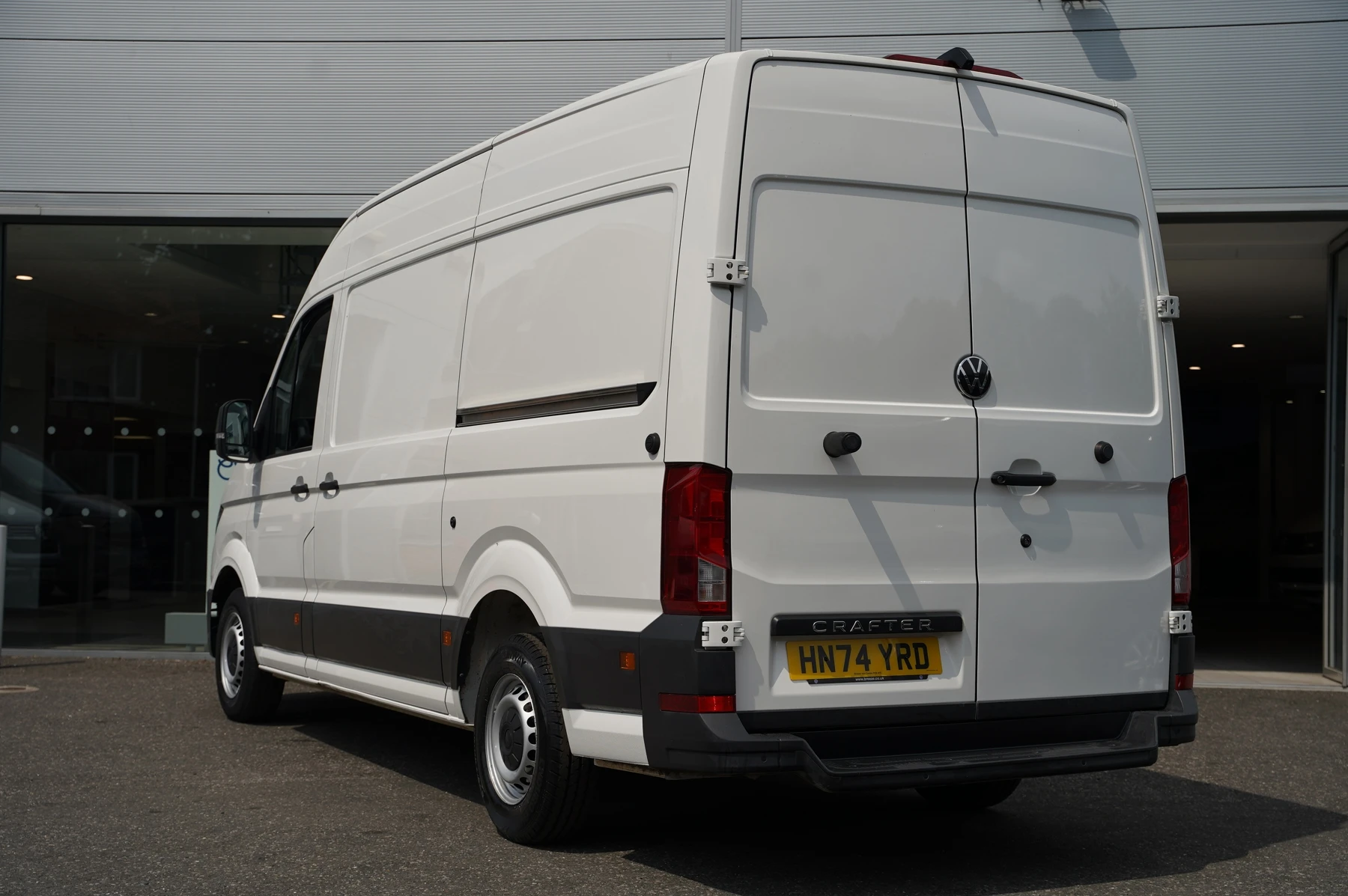 Volkswagen-Crafter-image-2