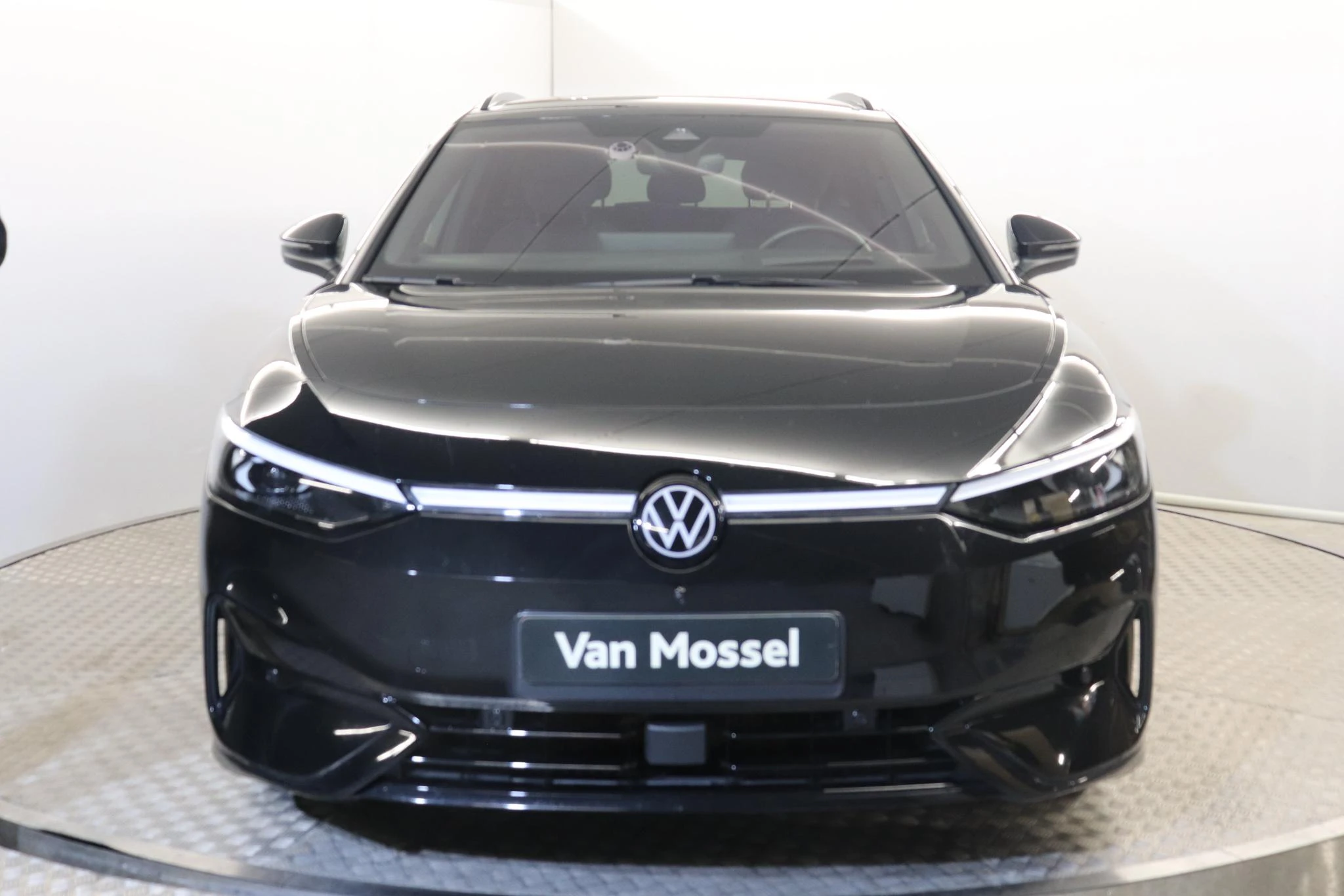 Volkswagen-ID.7-image-1