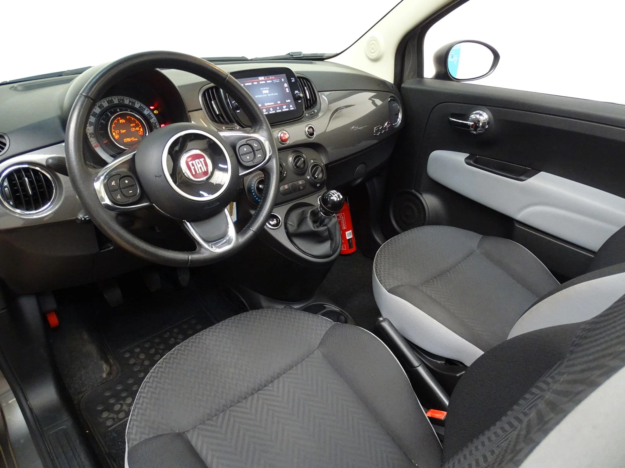 Fiat-500C-image-12