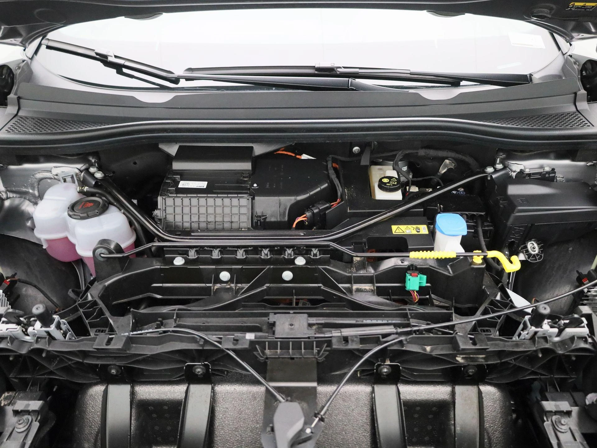 Audi-Q4 e-tron-image-36