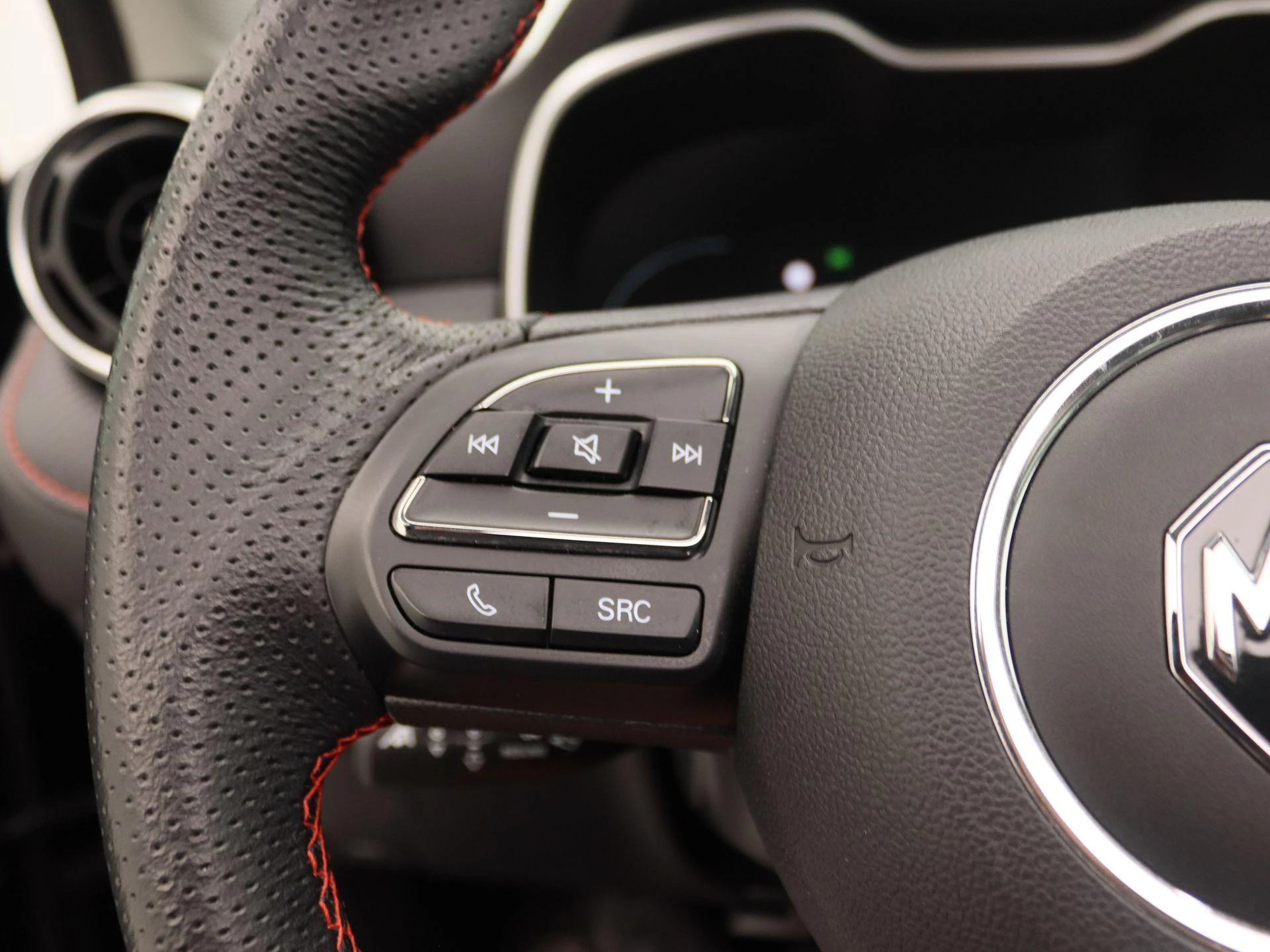 MG ZS EV Standard Range Luxury 50 kWh
