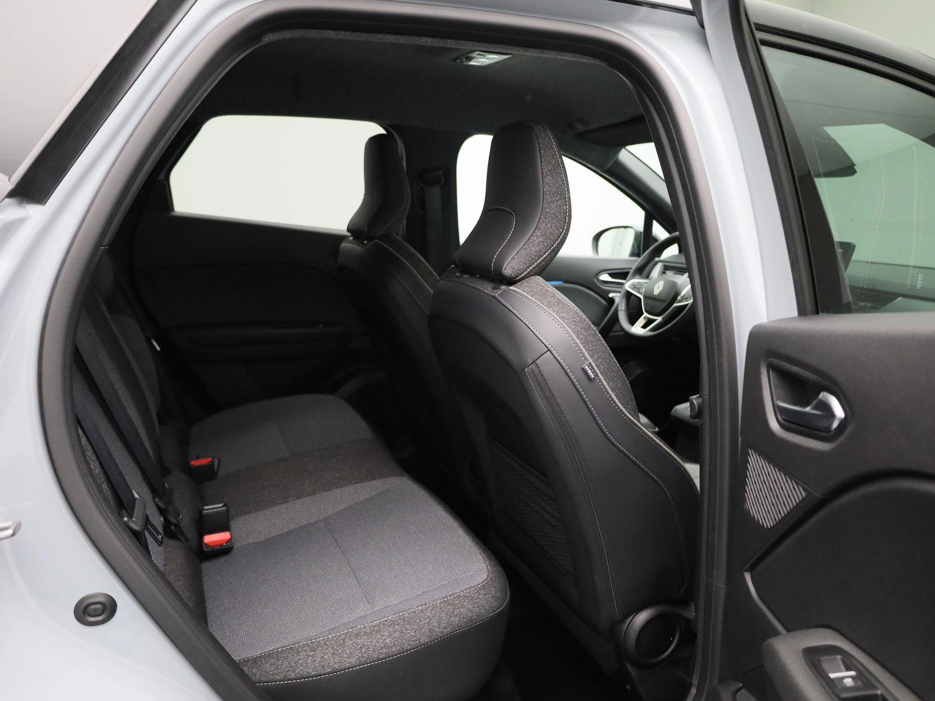 Renault Captur 1.8 E-Tech full hybrid 160 techno