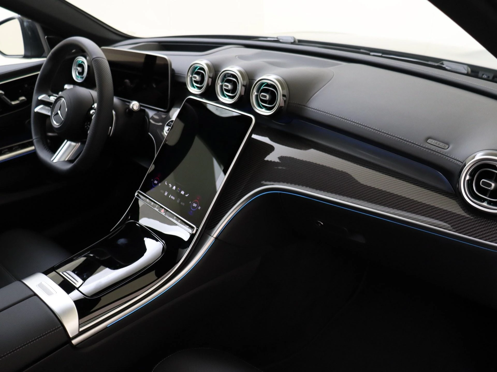 Mercedes-Benz-C-Klasse-image-9