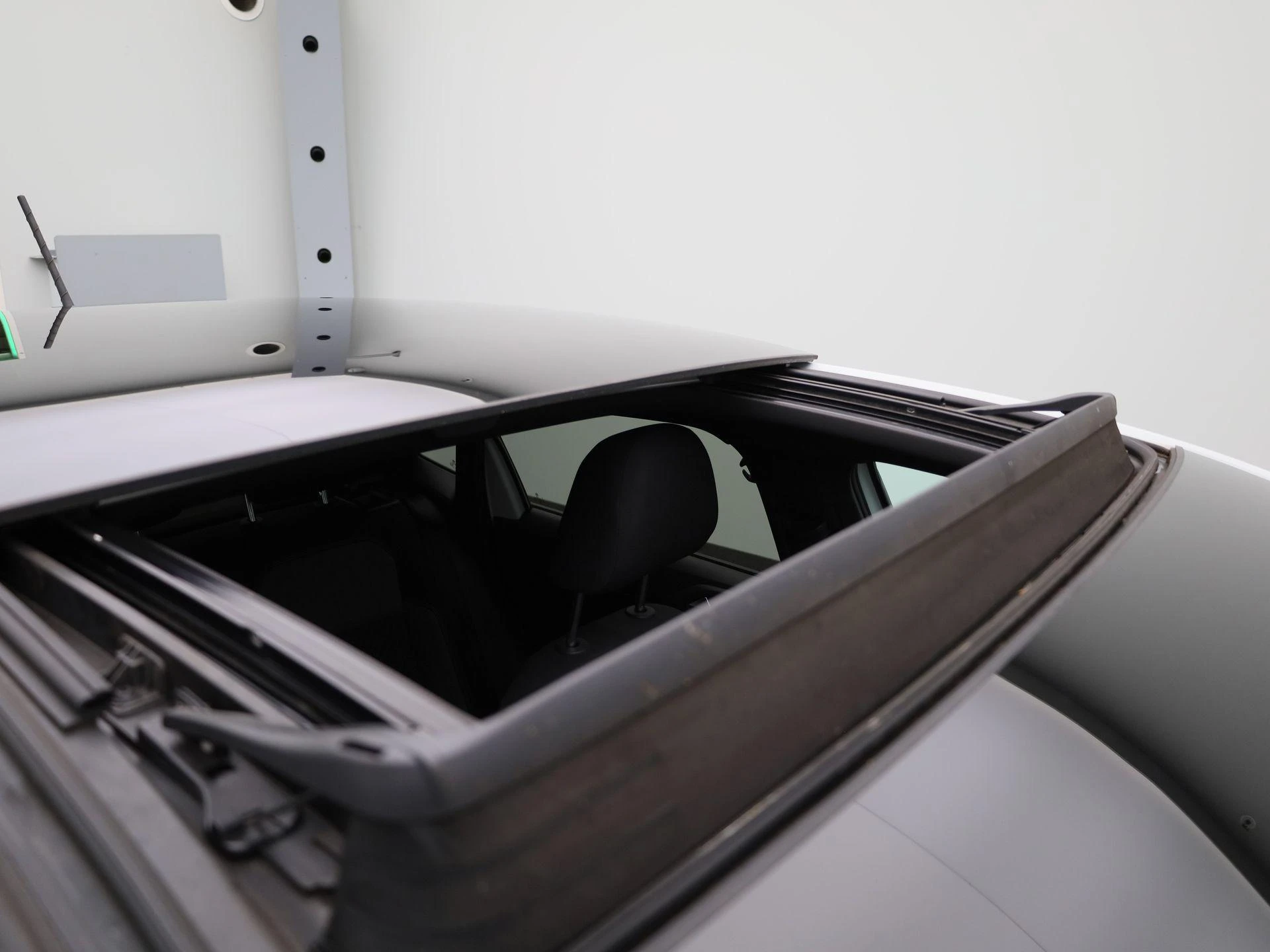 Volkswagen-Polo-image-37