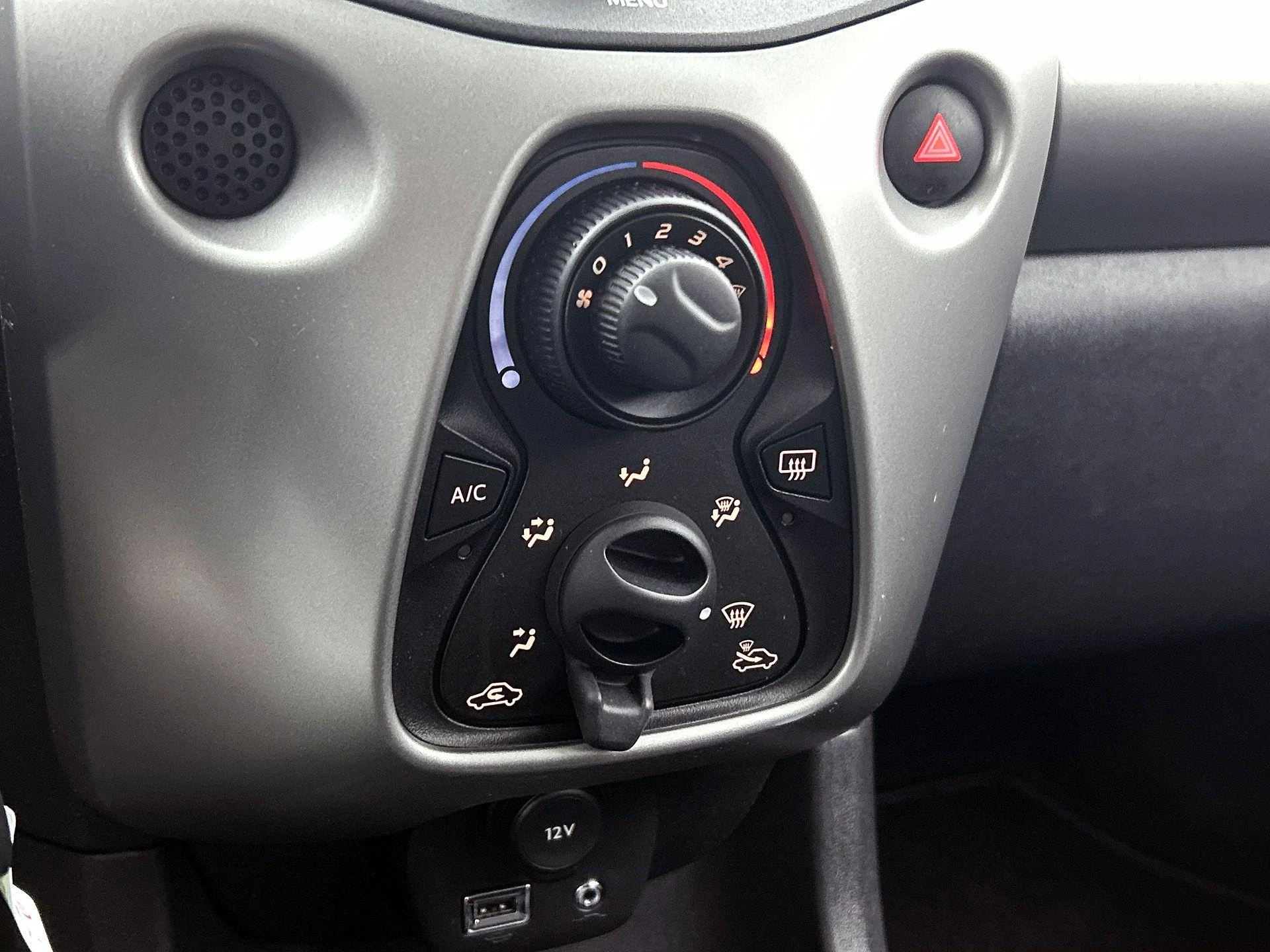 Peugeot-108-image-22