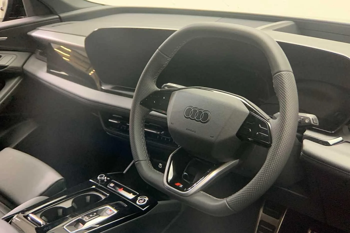 Audi-Q6 e-tron-image-5