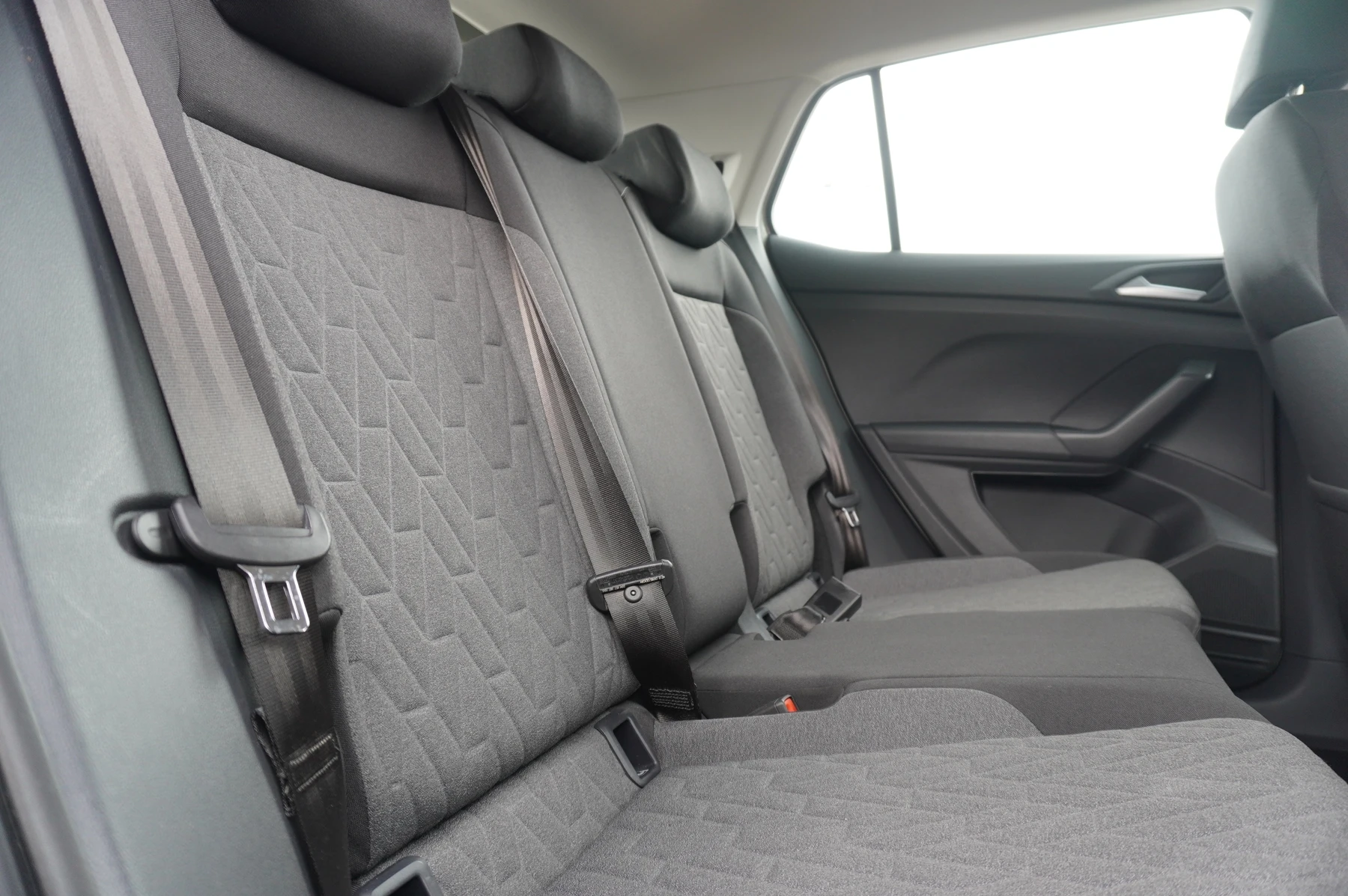 Volkswagen-T-Cross-image-11