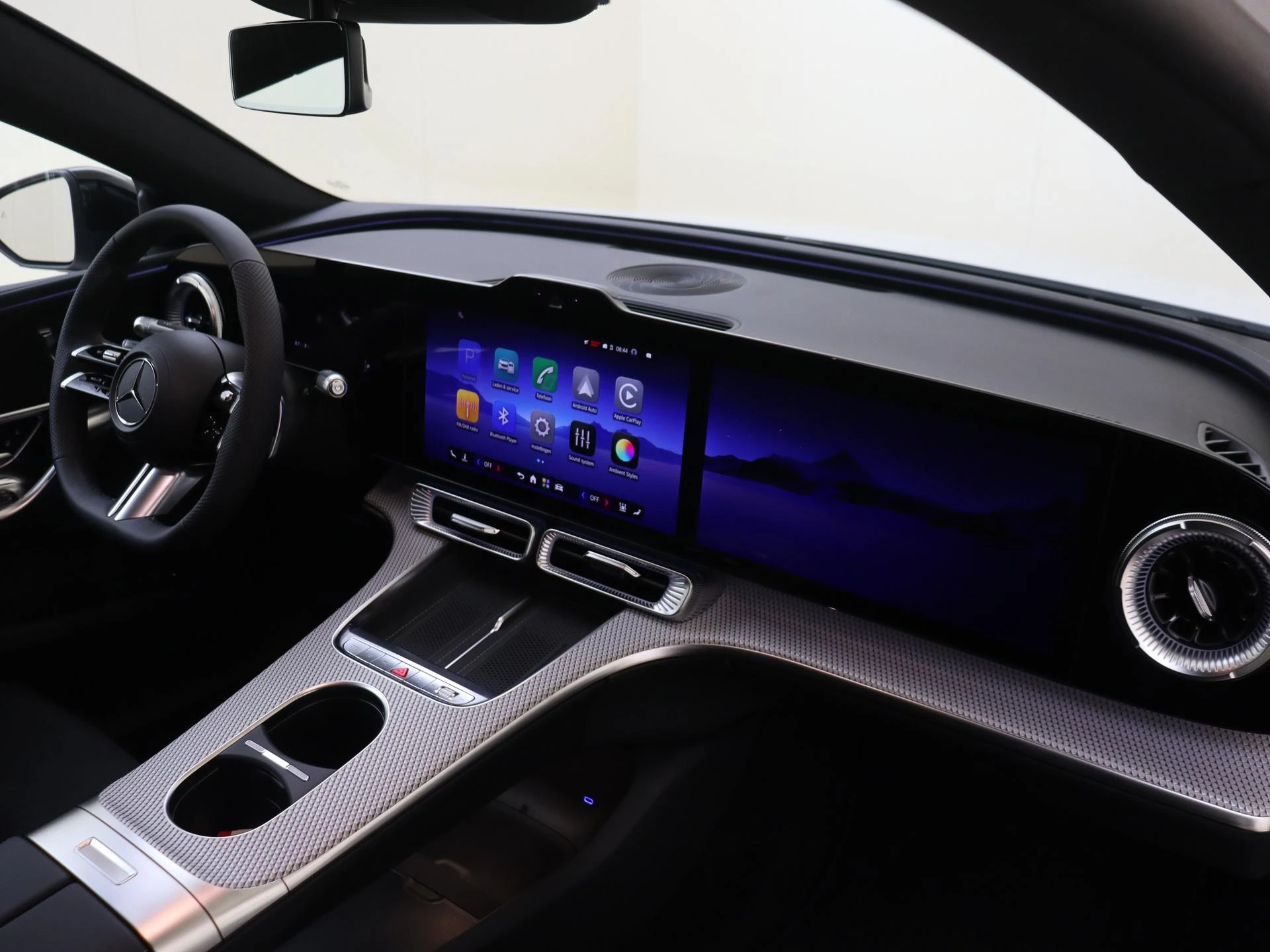 Mercedes-Benz-C-Klasse-image-11